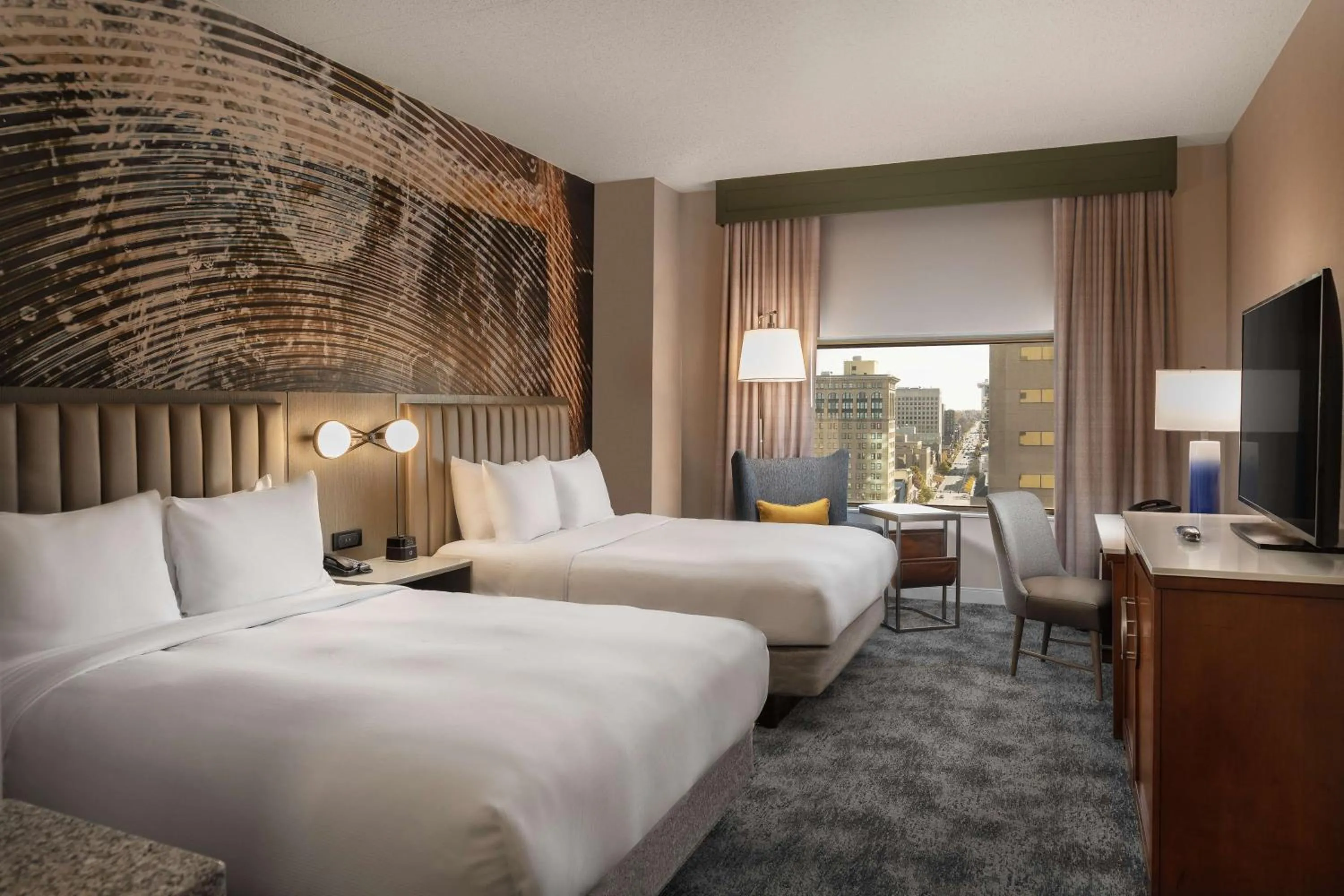 Bed in Hilton Lexington Downtown