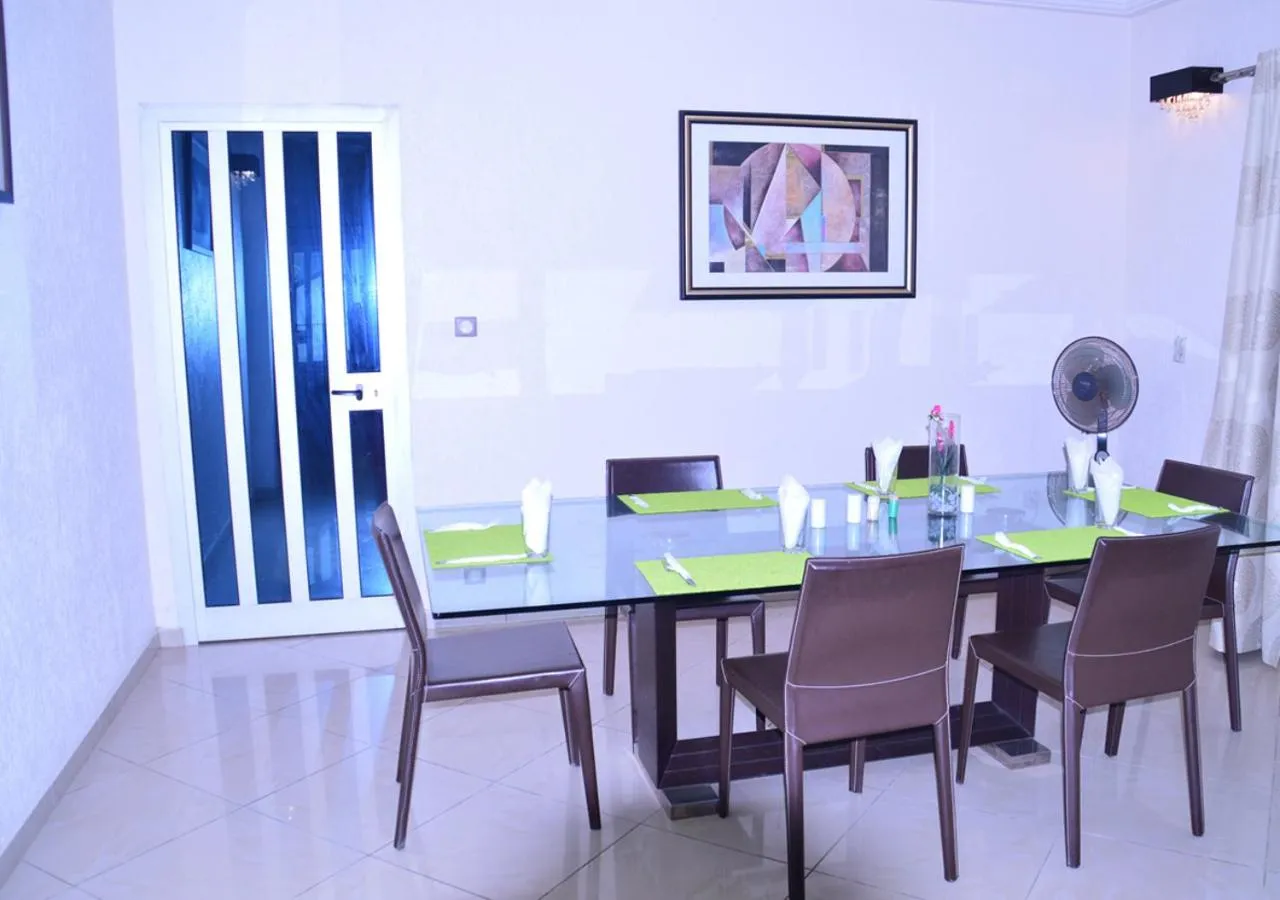 Restaurant/places to eat in Hôtels Résidences Easy