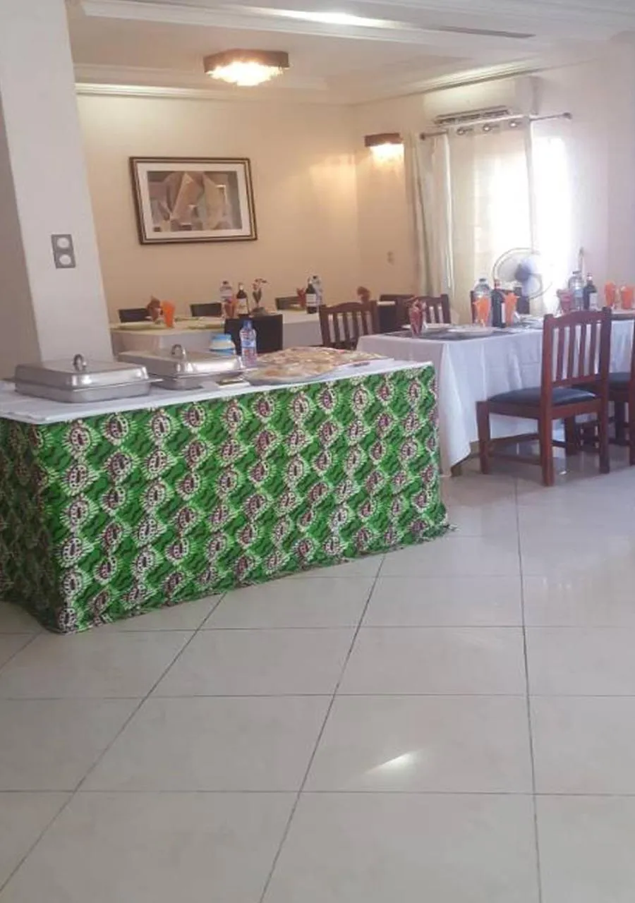 Restaurant/places to eat in Hôtels Résidences Easy