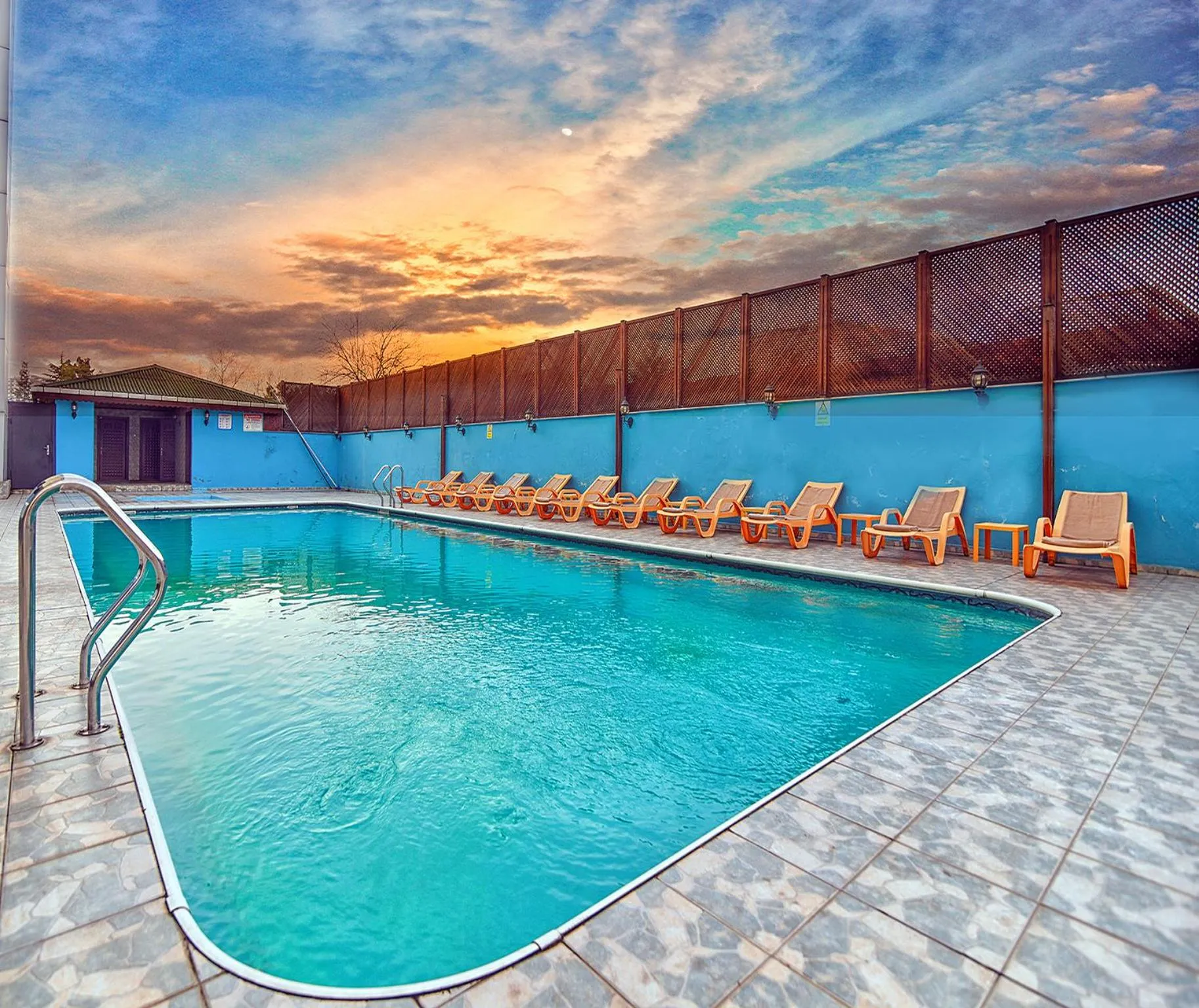 Swimming pool in Saylamlar Hotel