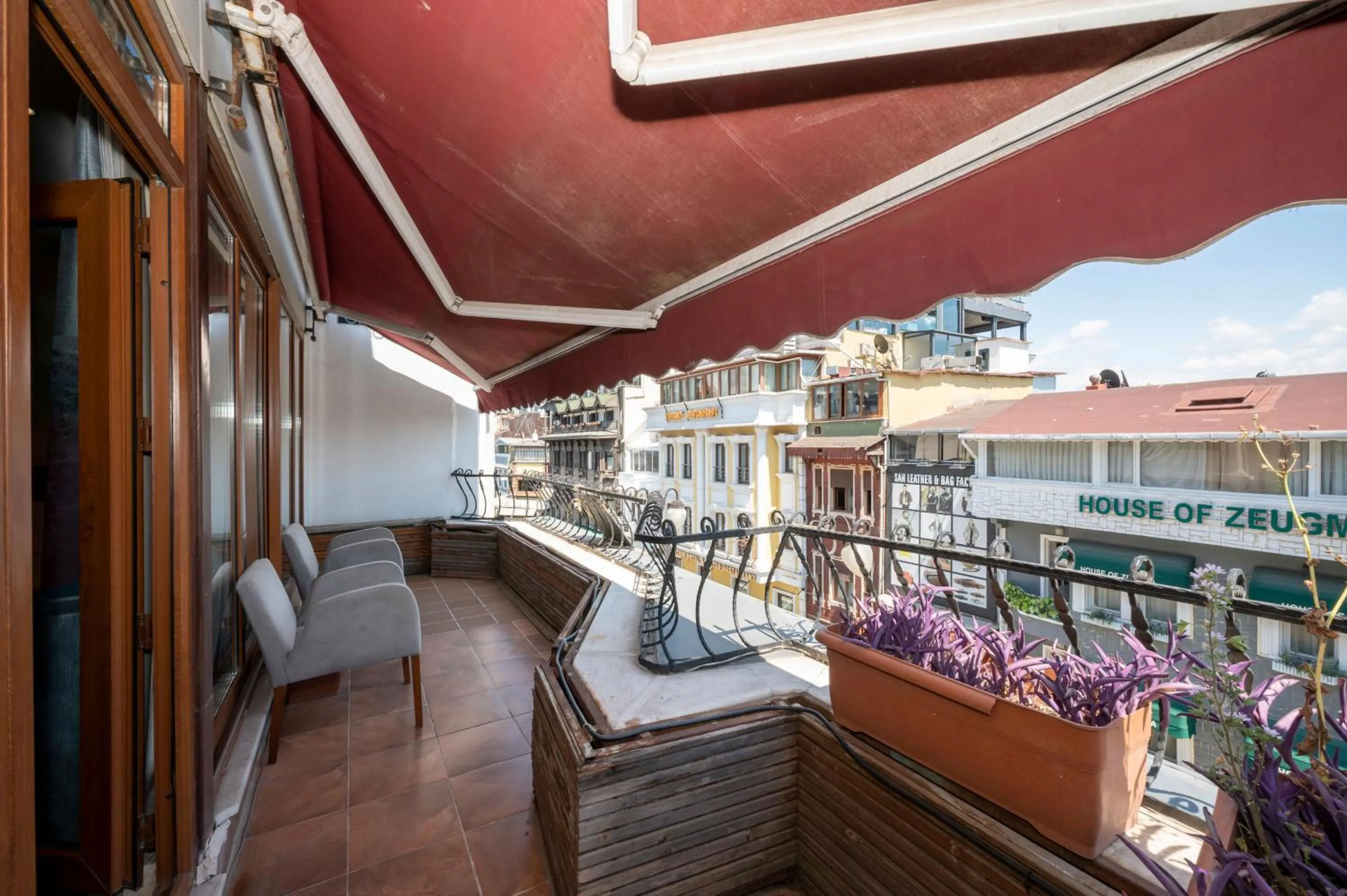 Balcony/Terrace in Valdivia Hotel