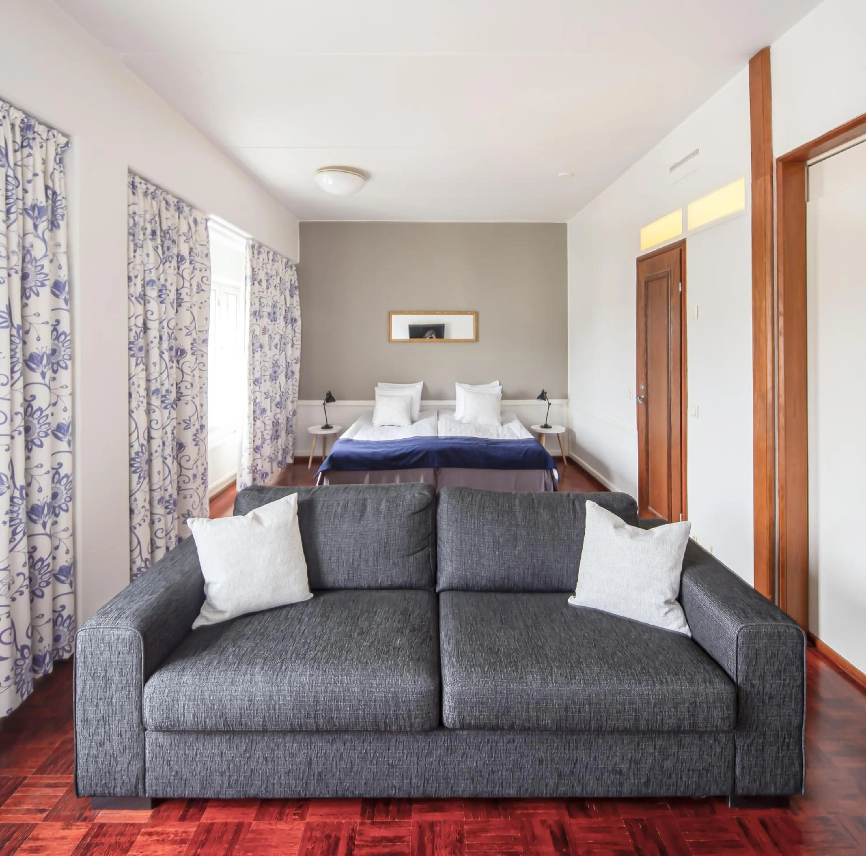 Photo of the whole room, Bed in Hotel Seurahuone Riihimäki