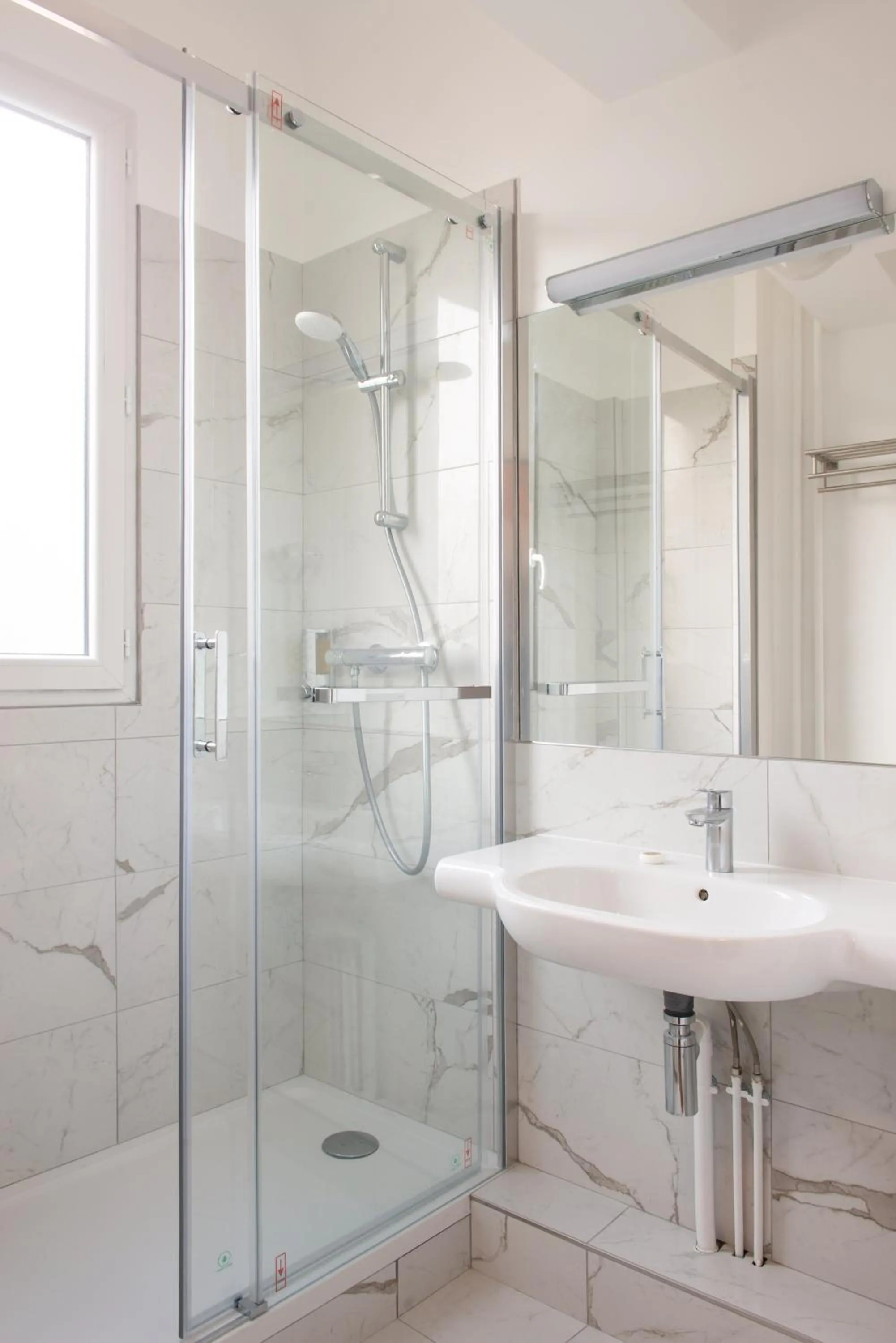 Pacific Hotel Fondary