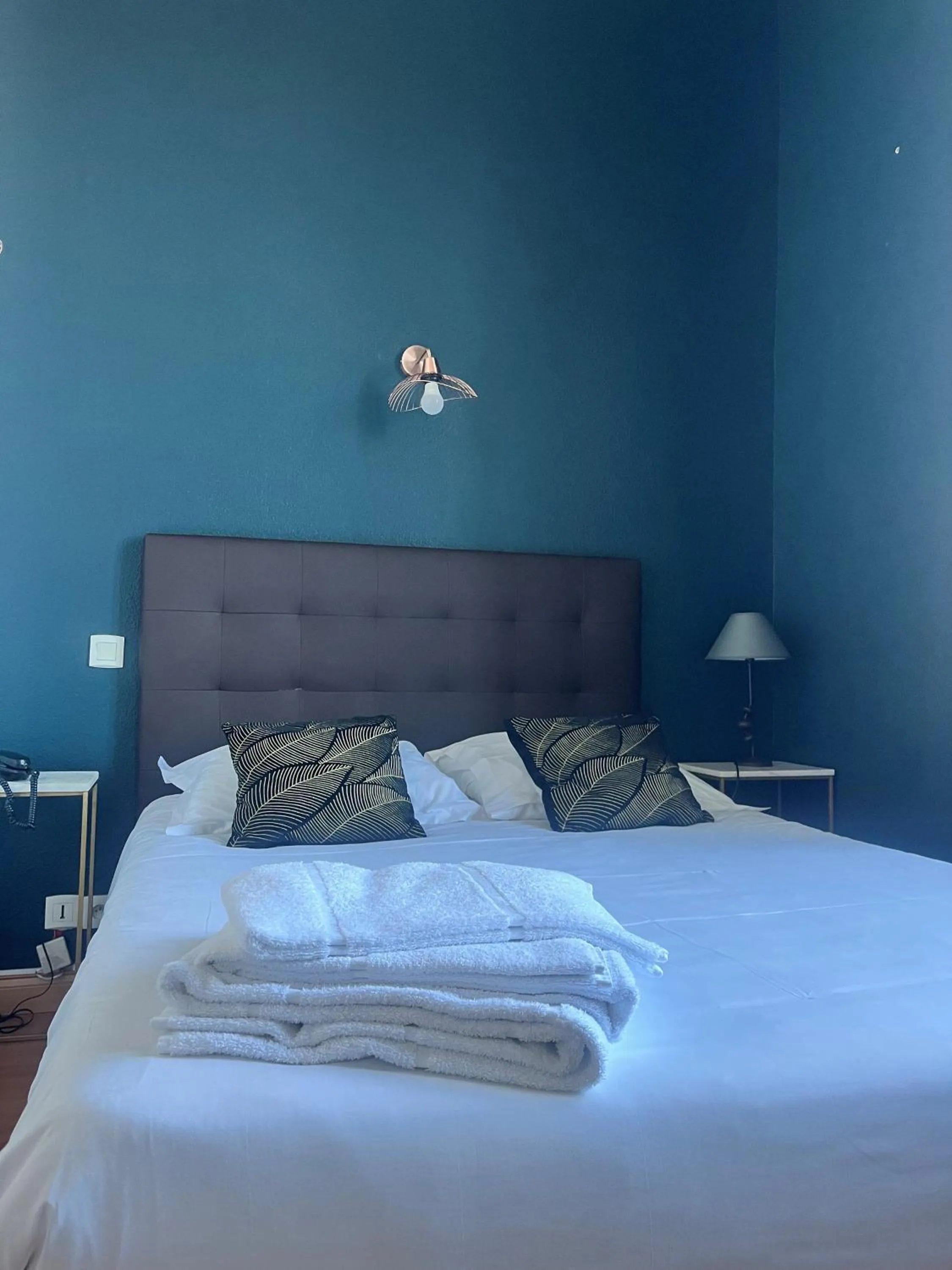 Bed in Hôtel de Bretagne