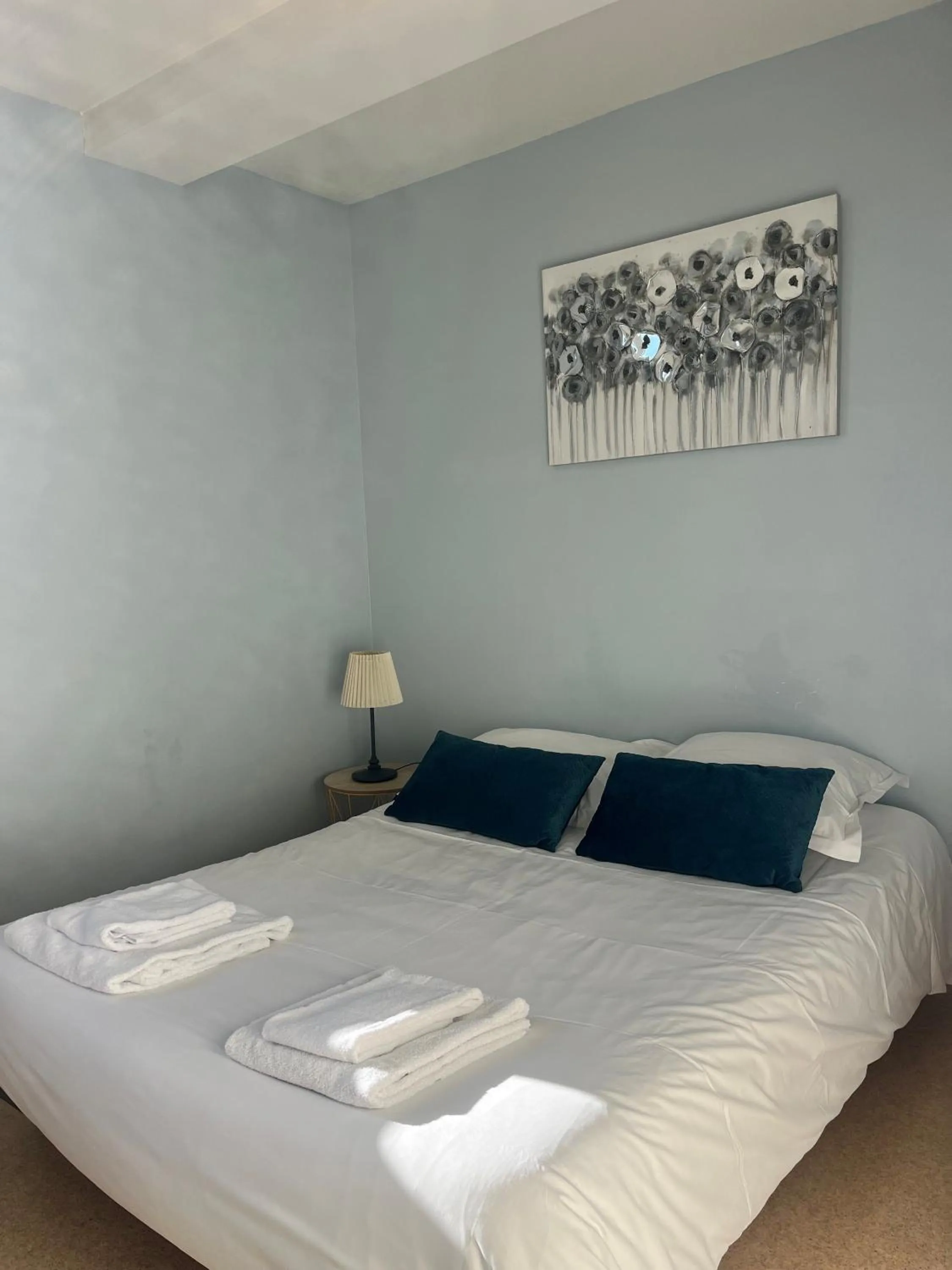 Bed in Hôtel de Bretagne