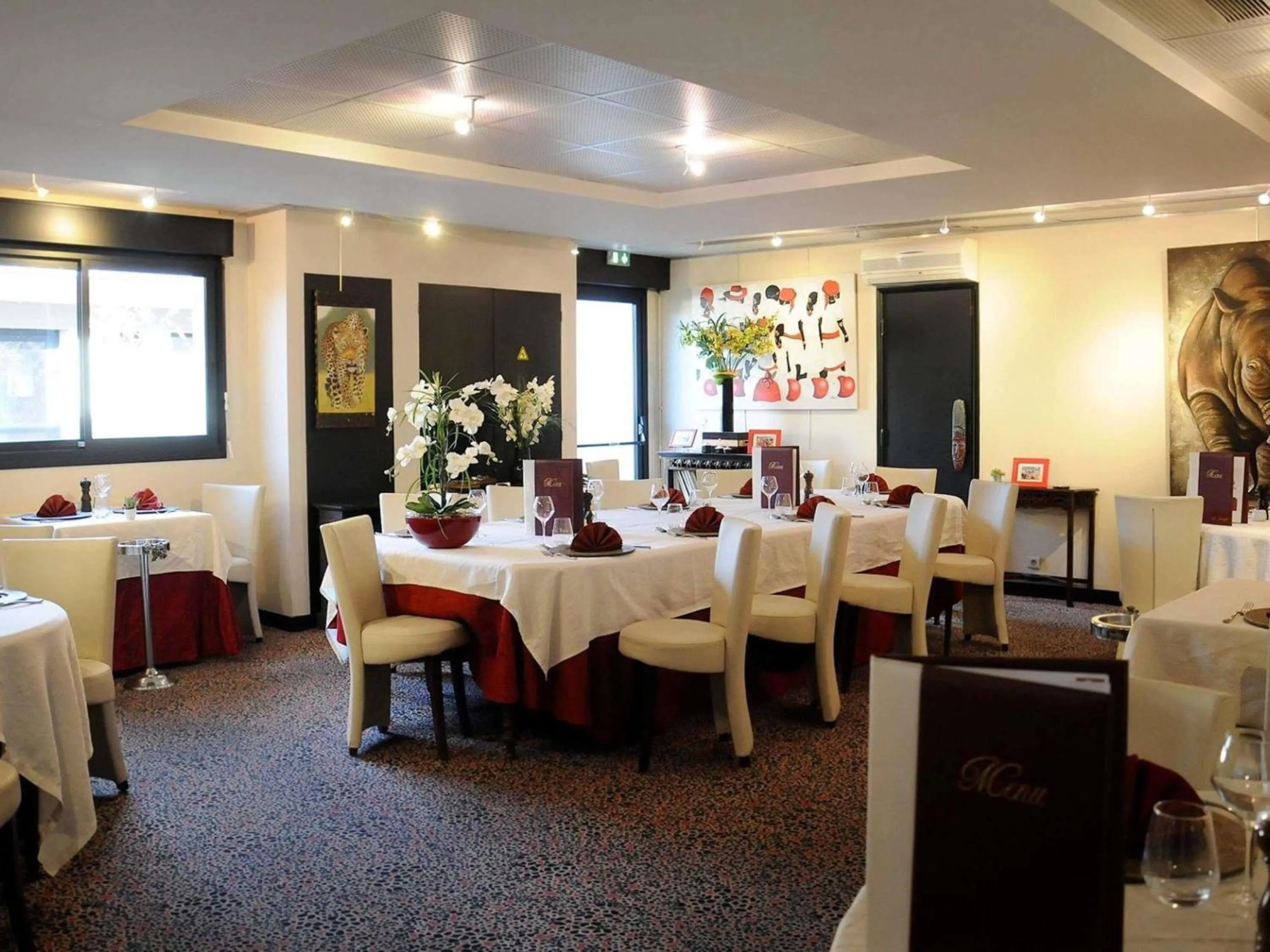 Restaurant/places to eat in ibis Styles Segre