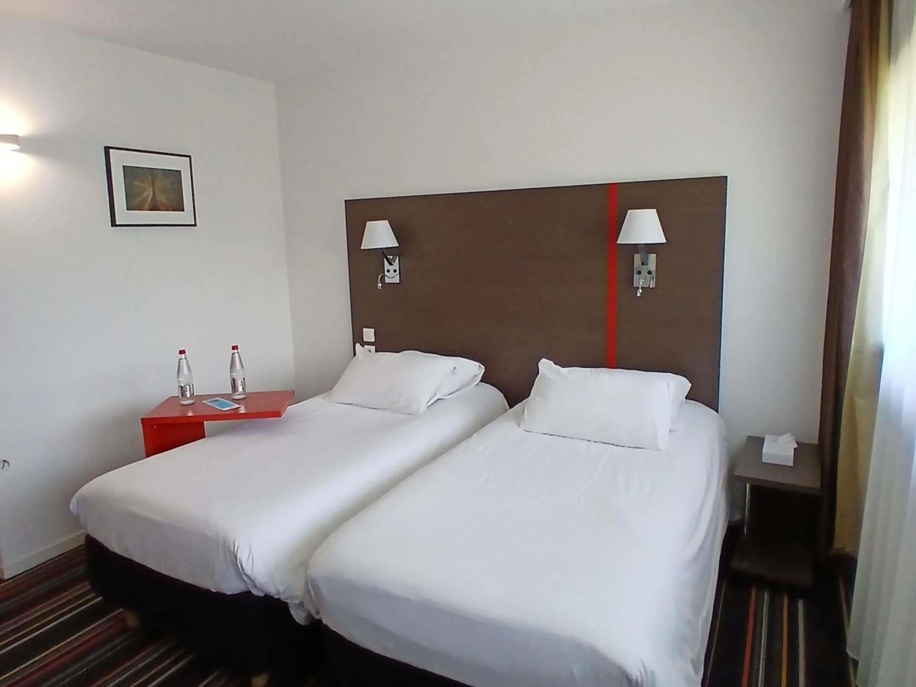 Bedroom, Bed in ibis Styles Segre