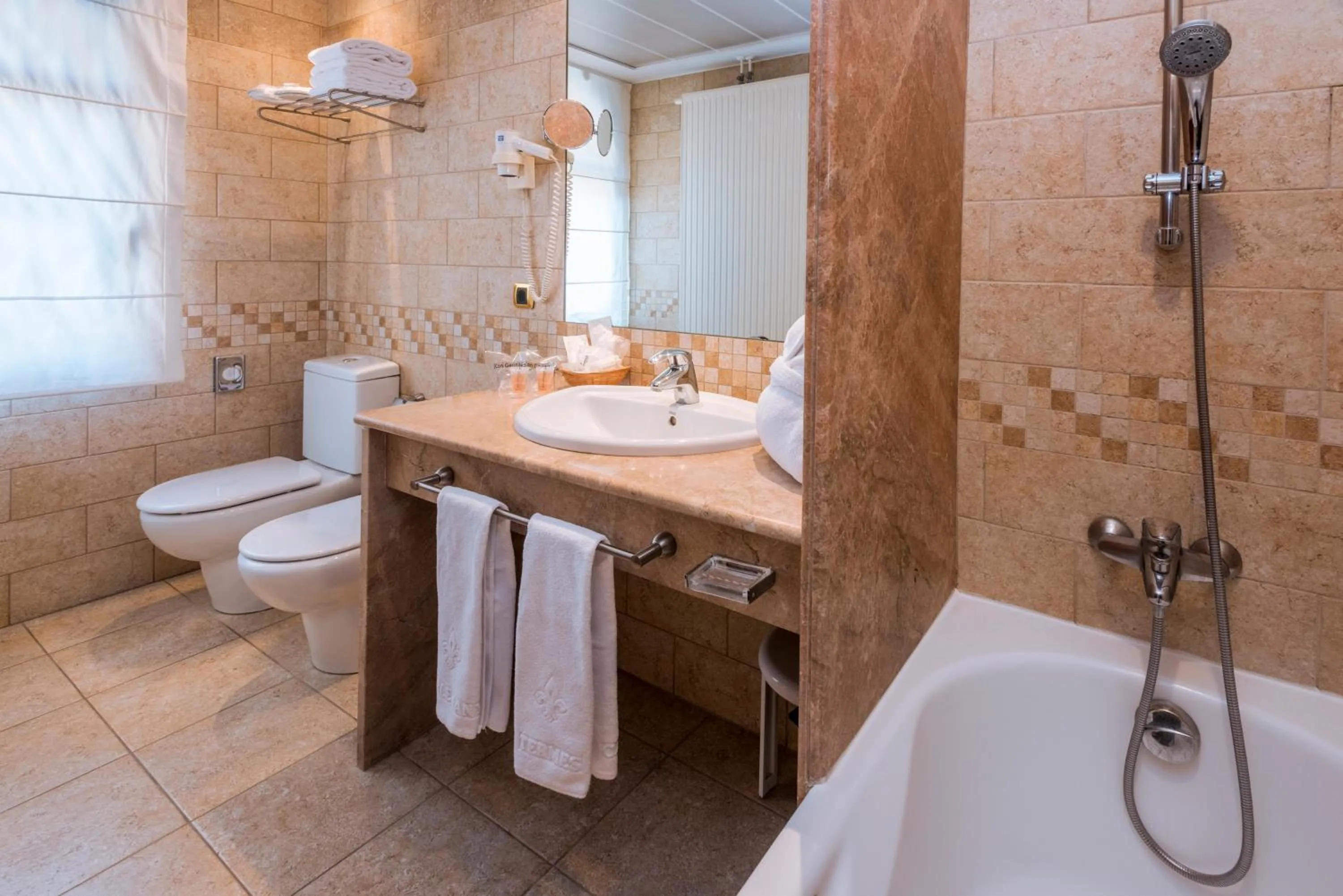 Bathroom in Hotel Spa Termes Carlemany