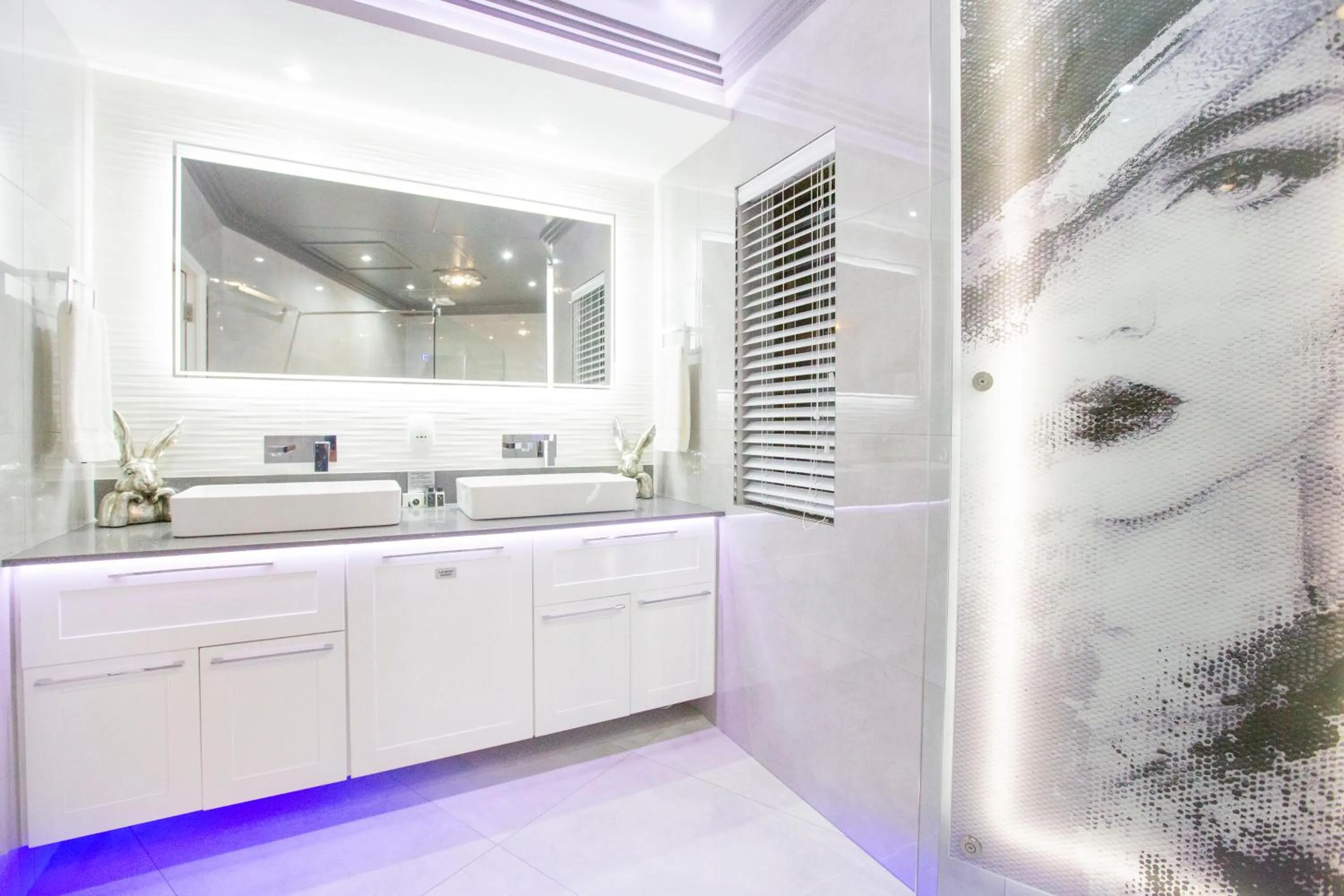 Bathroom in Wilderness Waters Boutique Suites - Adults Only