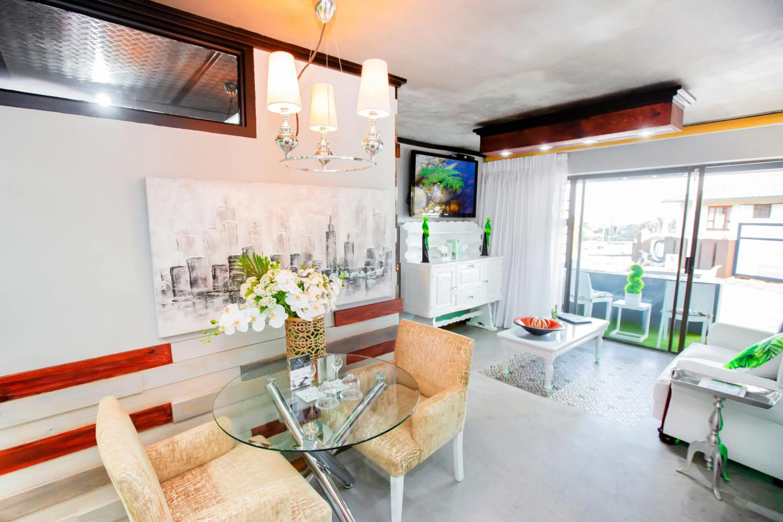 Living room in Wilderness Waters Boutique Suites - Adults Only