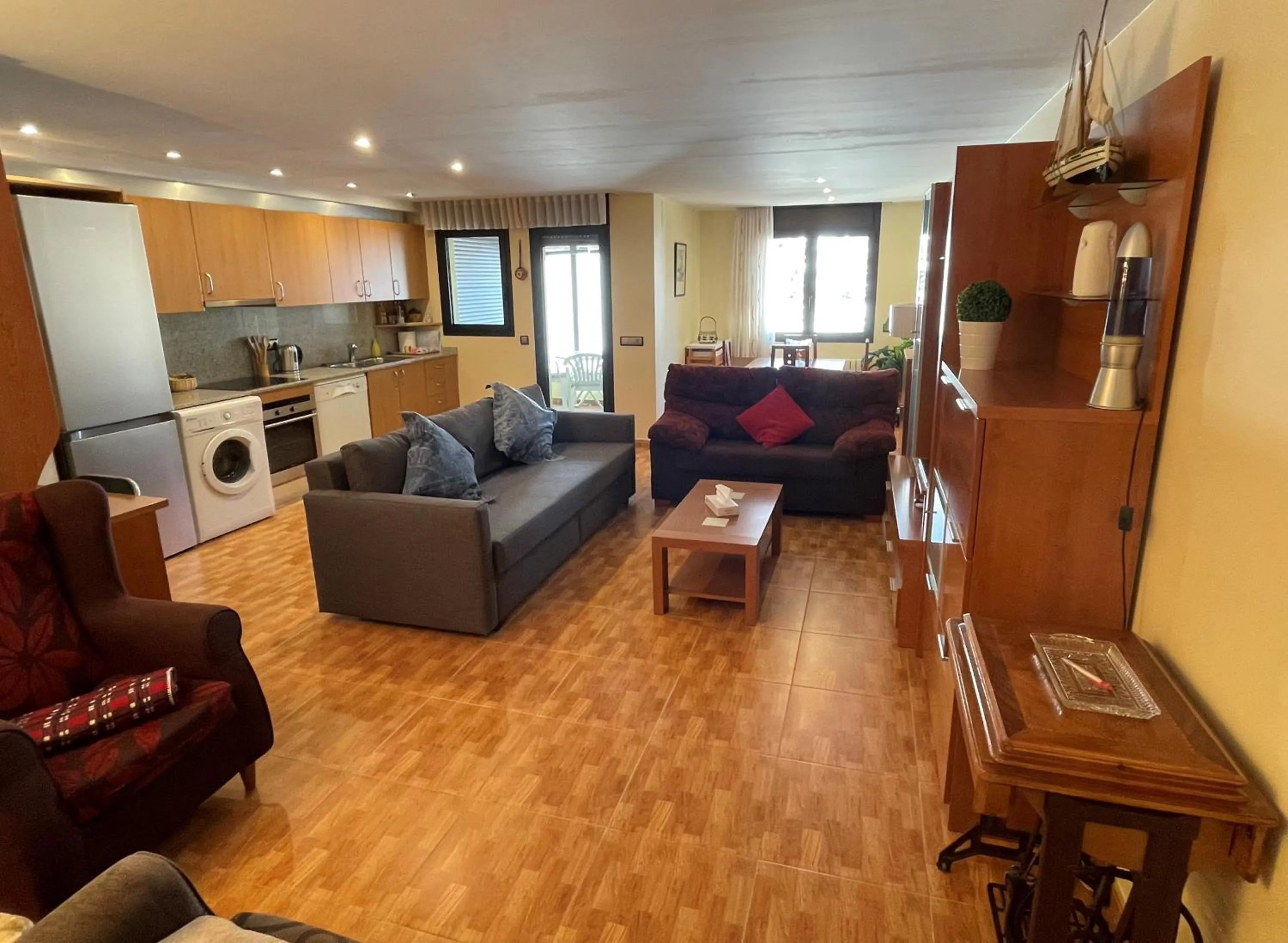 Communal lounge/ TV room in Hotel Les Truites Adults only