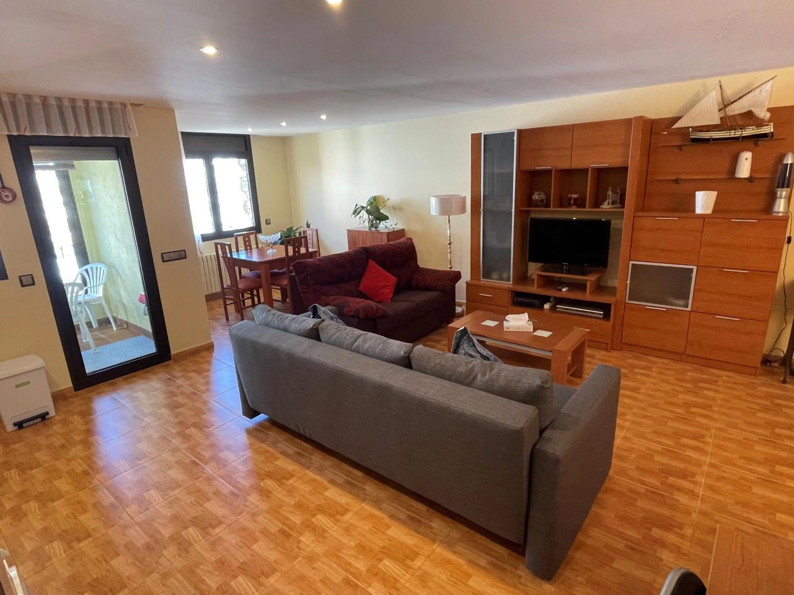 Communal lounge/ TV room in Hotel Les Truites Adults only