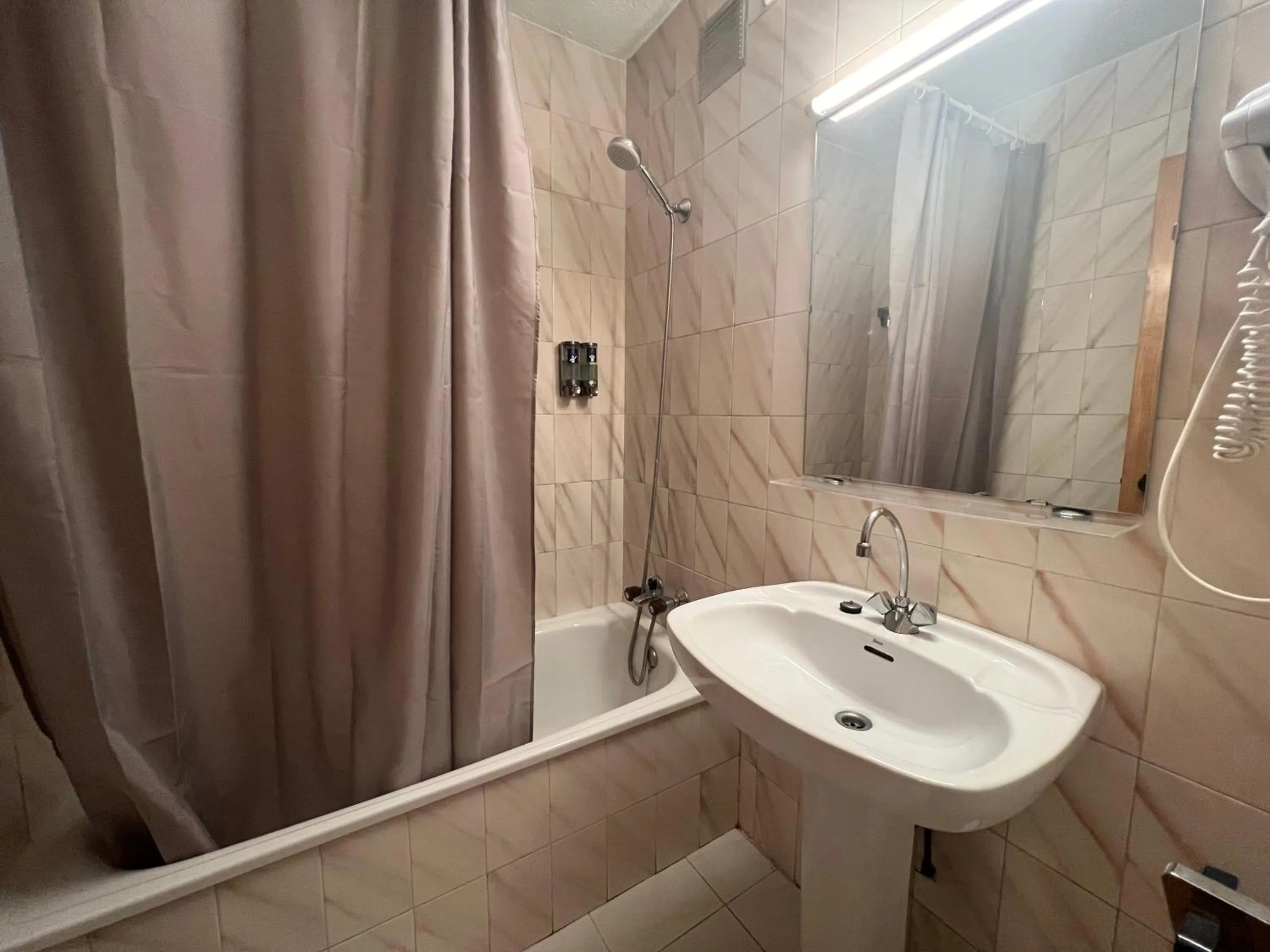 Bathroom in Frontera Blanca