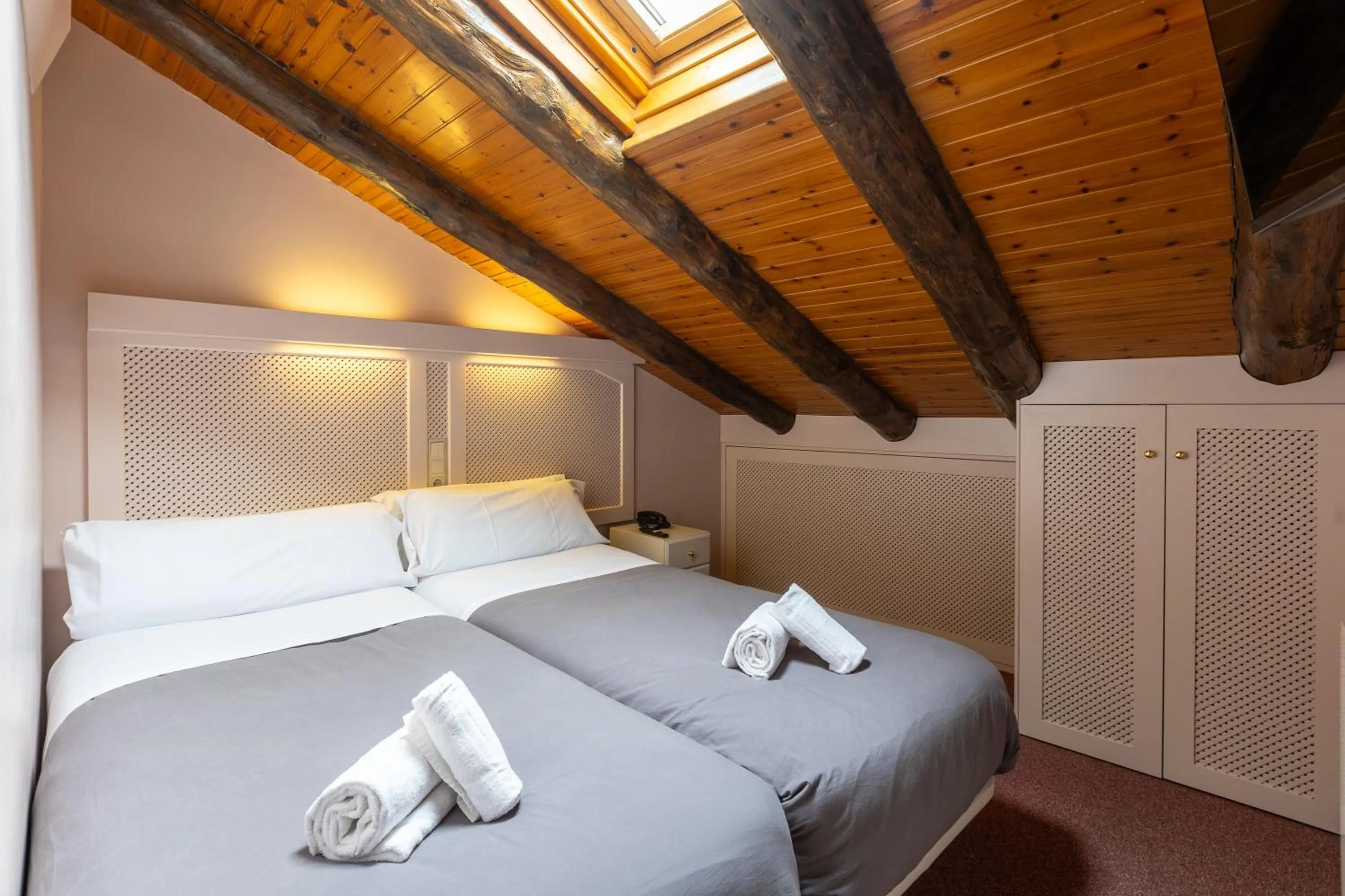 Bed in Hotel Micolau