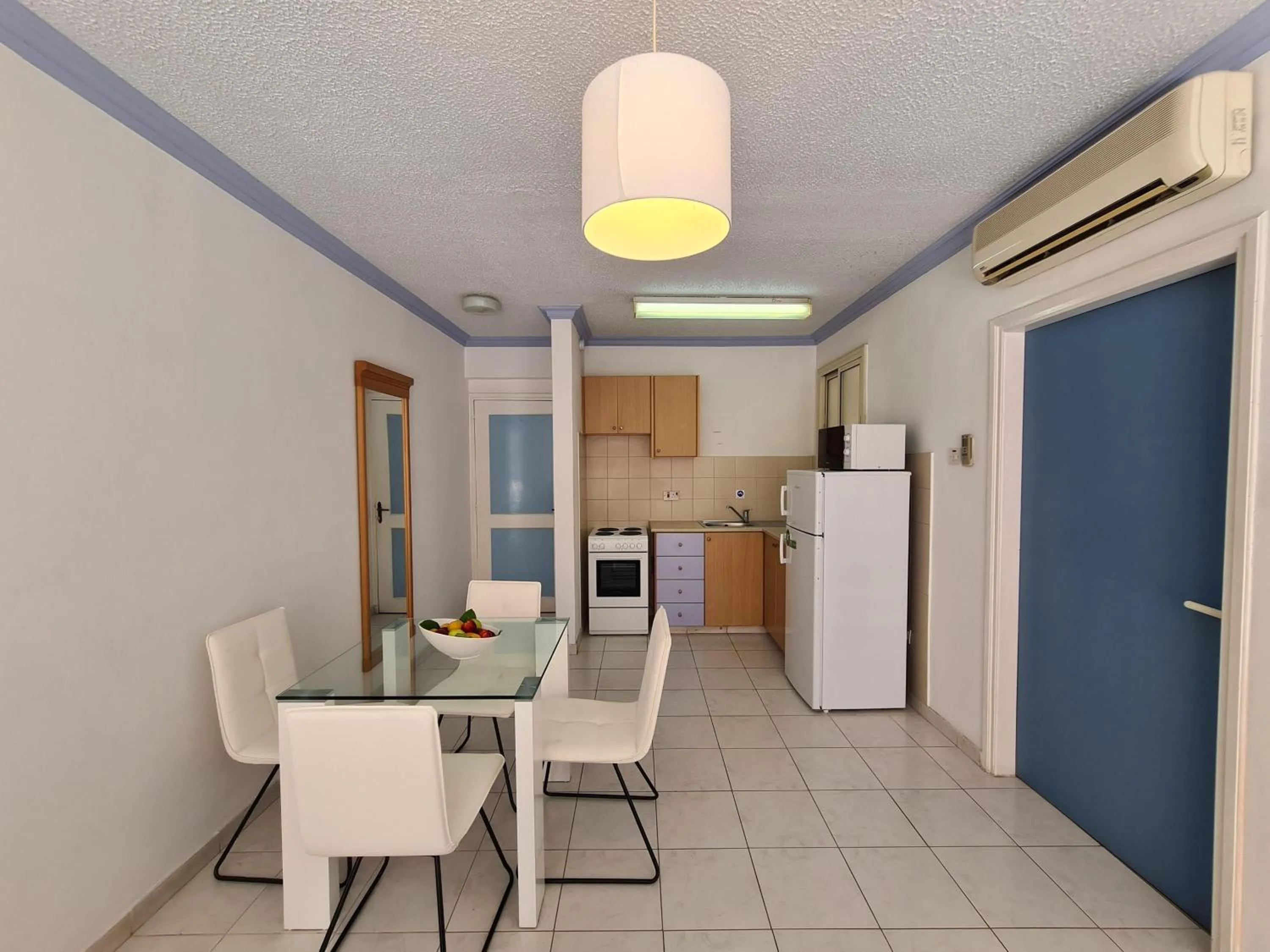 Photo of the whole room in Basilica Holiday Resort