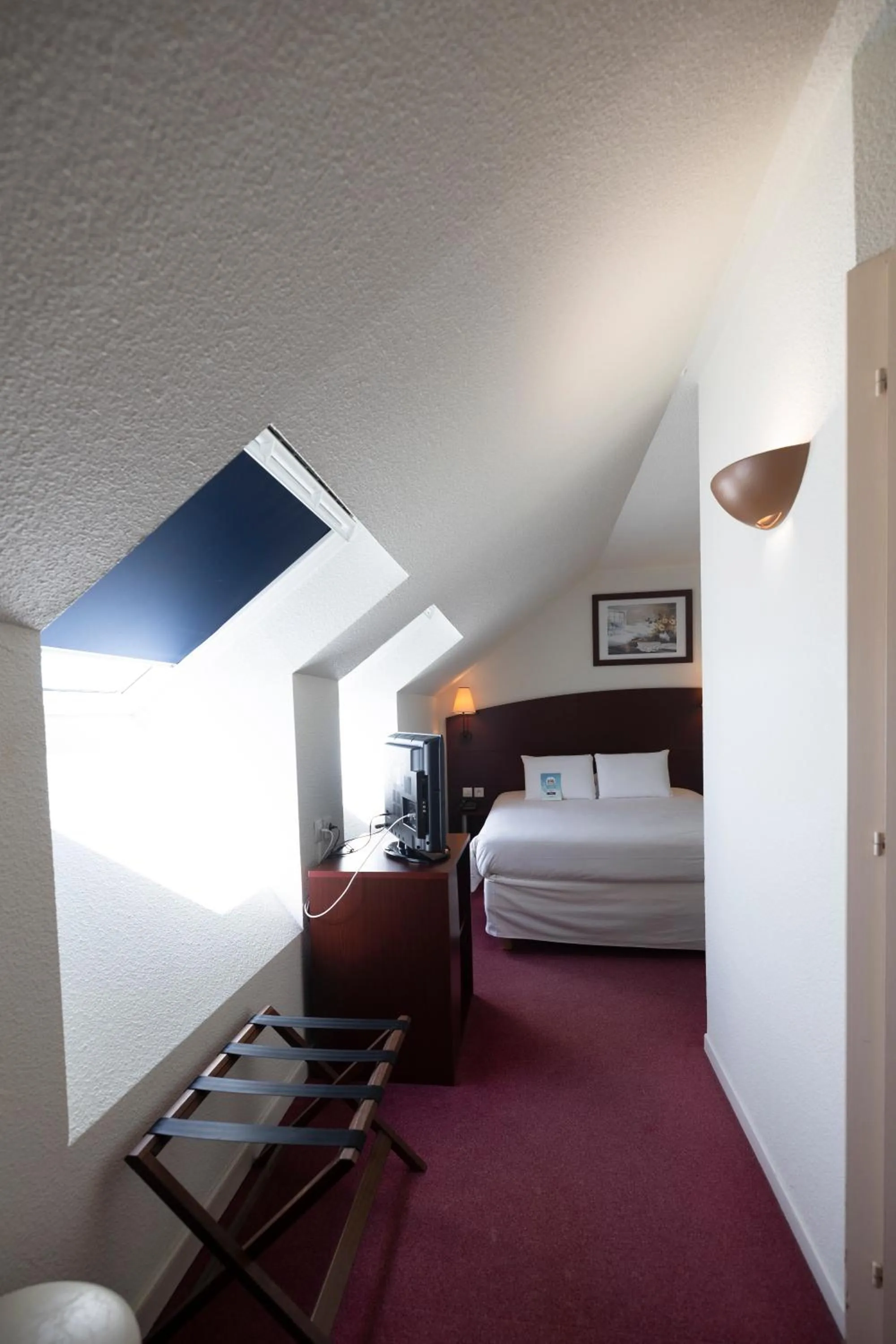 3 Single Beds in Kyriad Chateauroux