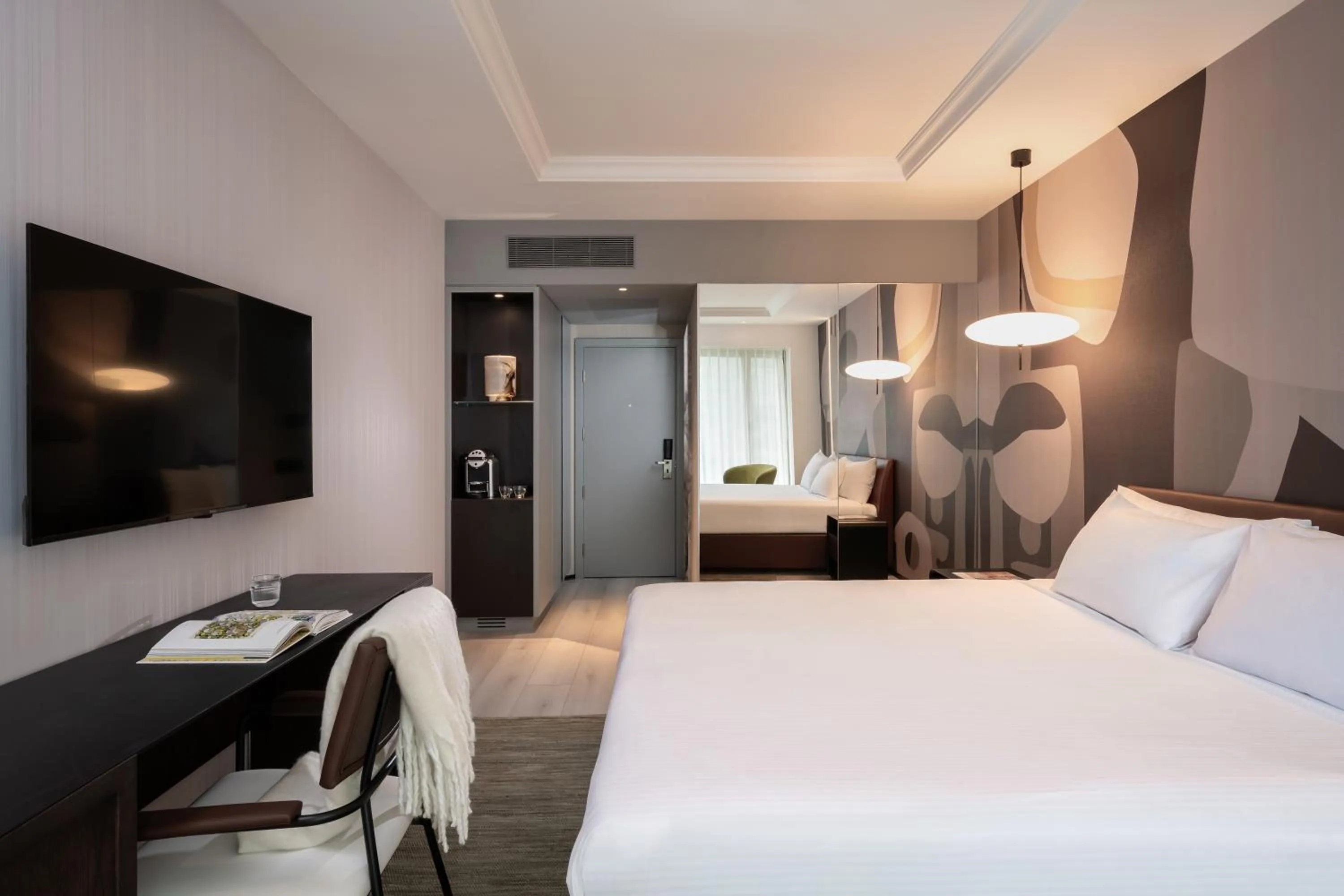 Bed in Leonardo Plaza City Tower Tel Aviv