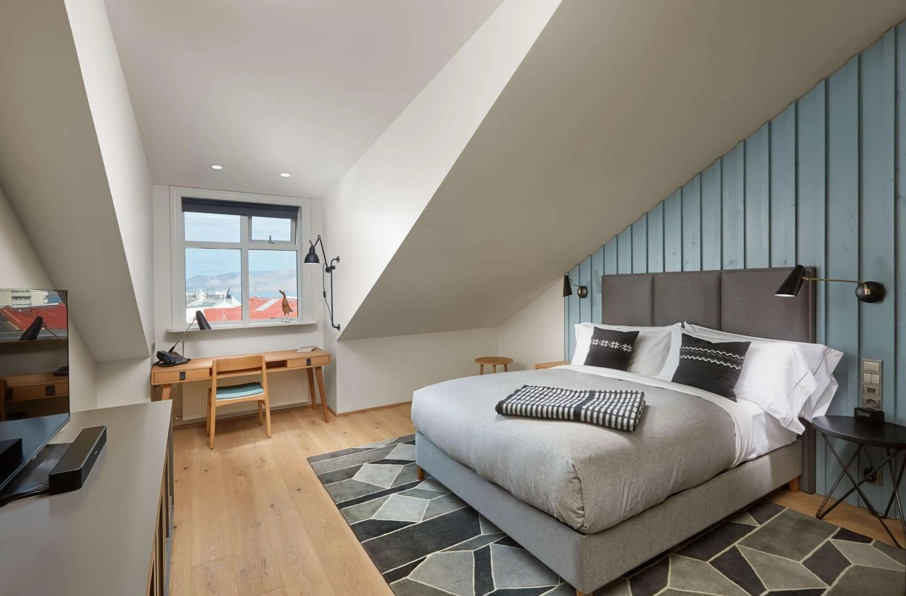 Bedroom, Bed in Canopy by Hilton Reykjavik City Centre