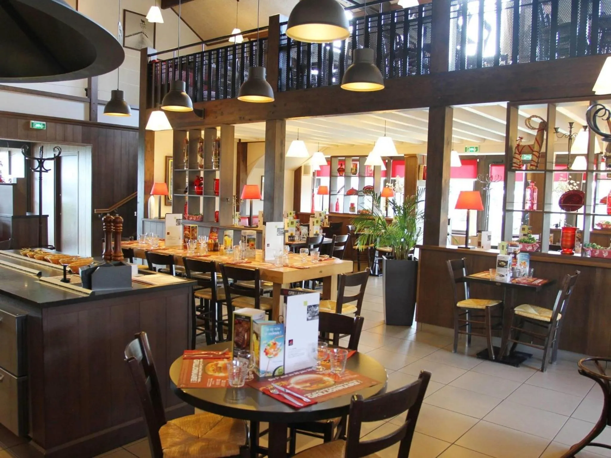 Restaurant/places to eat in Ibis Budget Bayeux