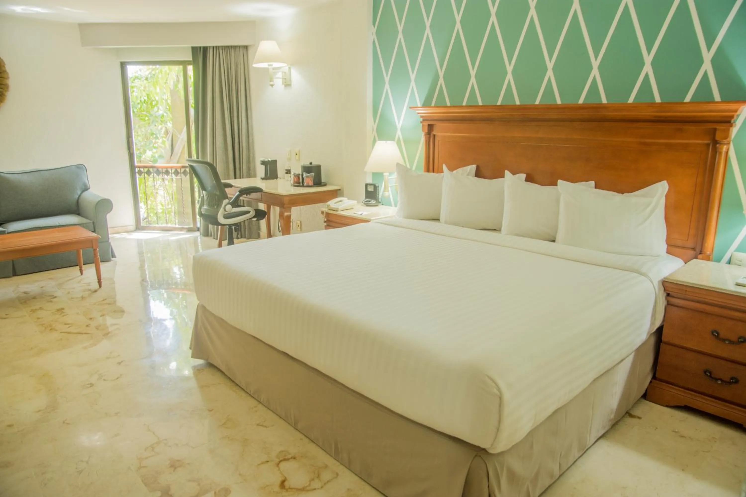 Bed in Continental Caribe Bay