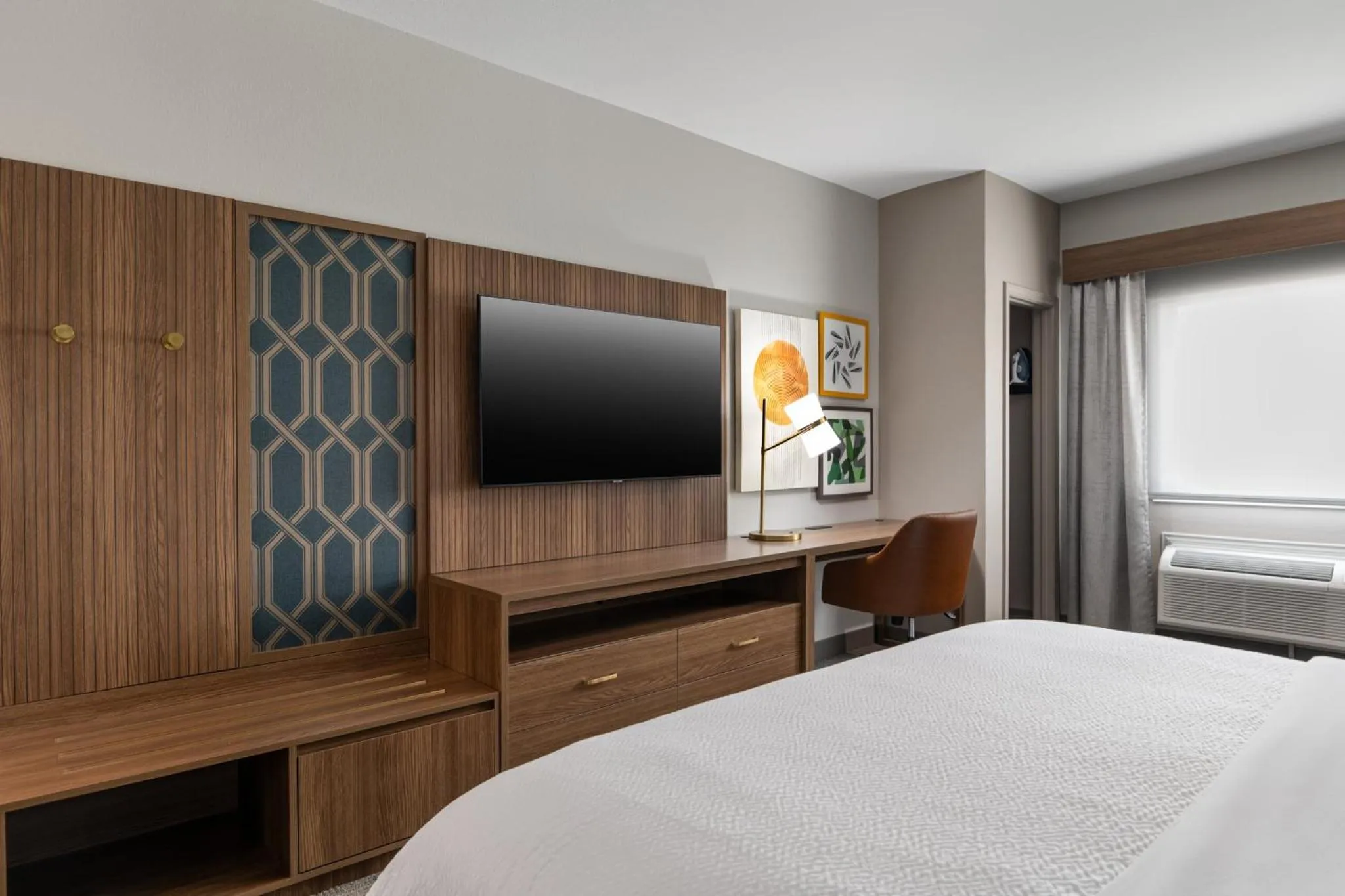 Photo of the whole room, Bed in Holiday Inn Galveston Island by IHG