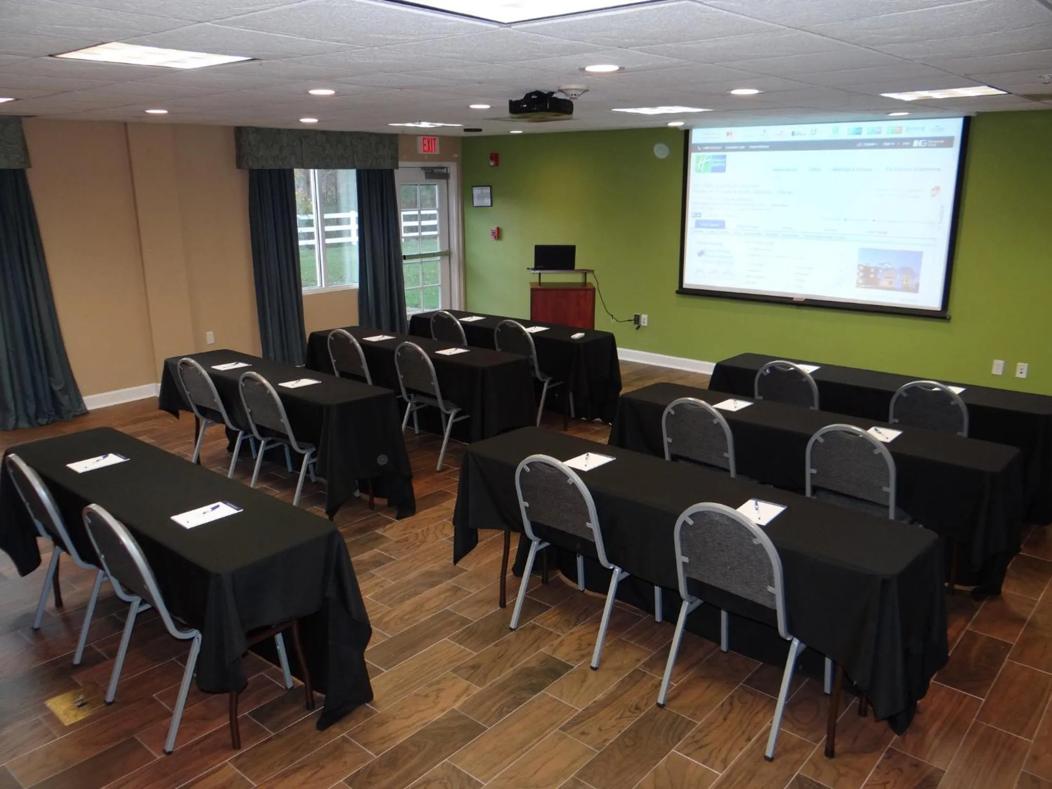 Meeting/conference room in Holiday Inn Express Hotel & Suites Salisbury - Delmar by IHG