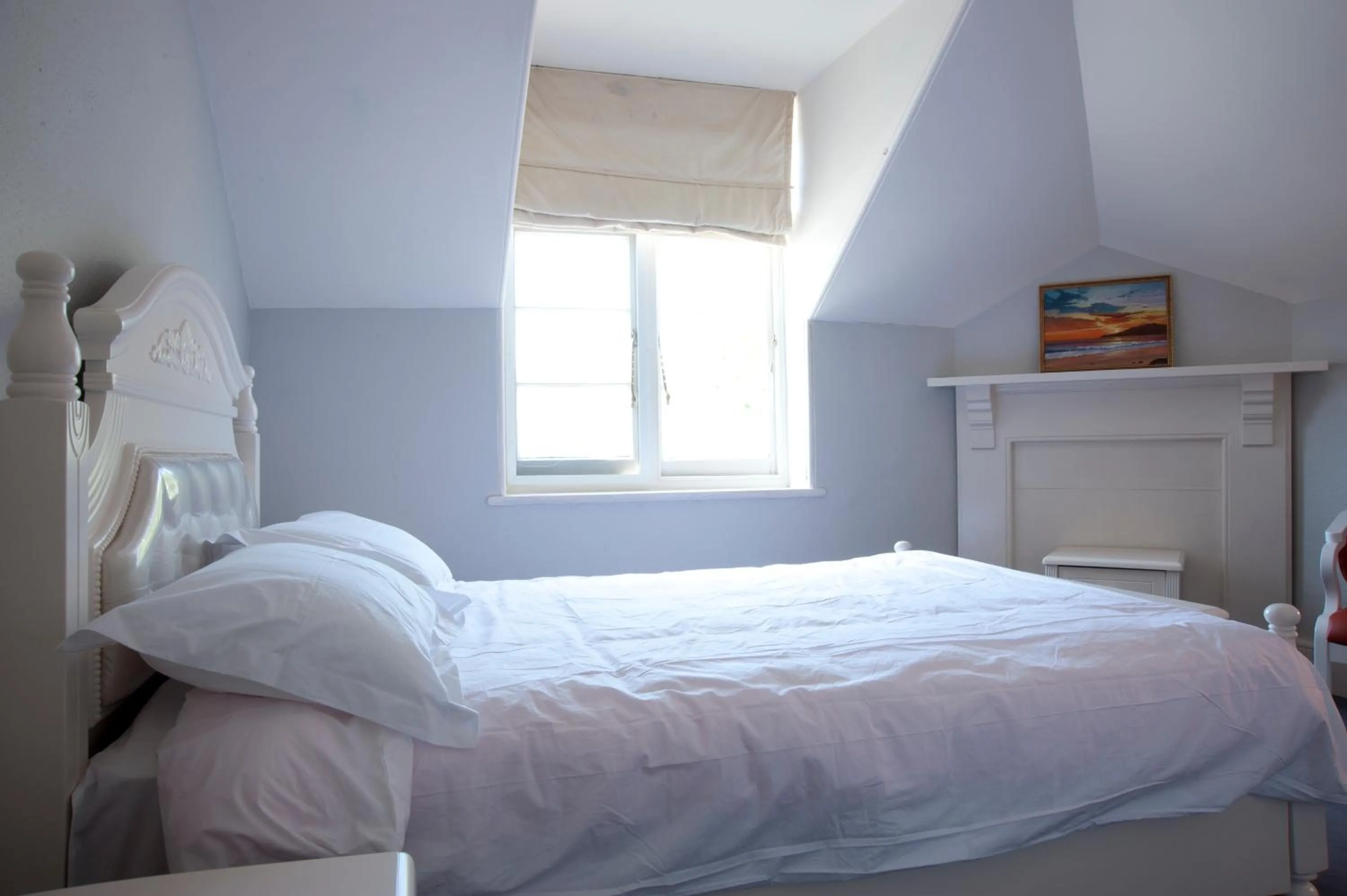 Day, Bed in Lowena Cafe and Accommodation