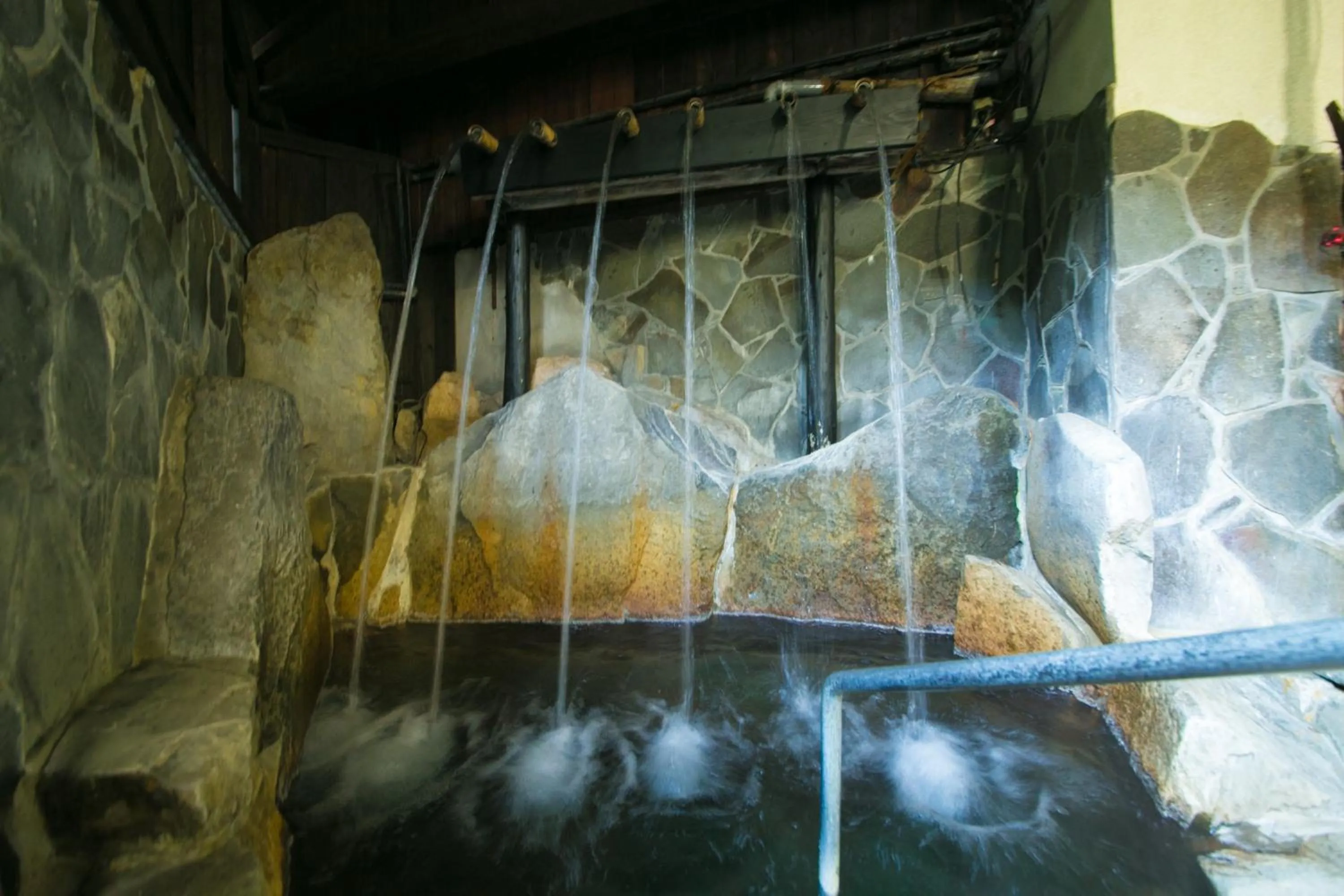 Hot Spring Bath in Kinosato Yamanoyu