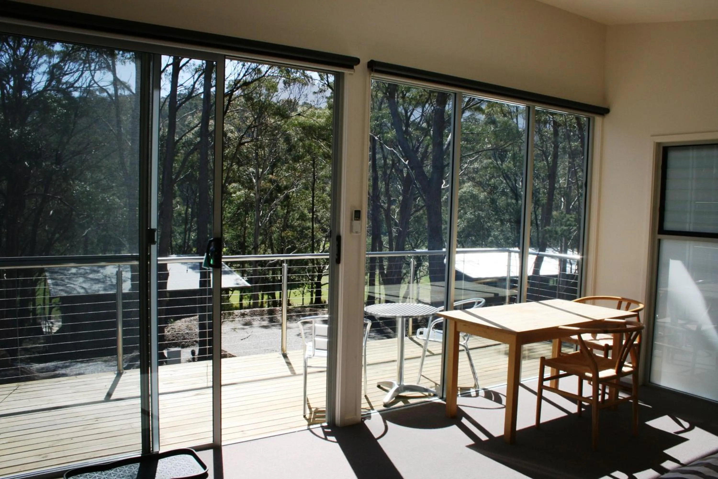 Balcony/Terrace in Craggy Peaks Wilderness Cabins