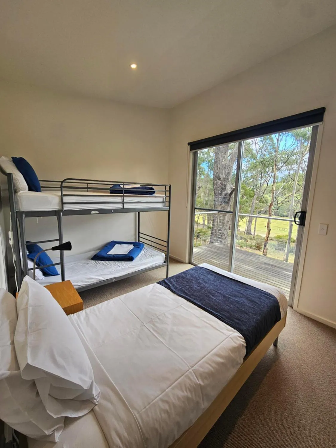 Bed in Craggy Peaks Wilderness Cabins