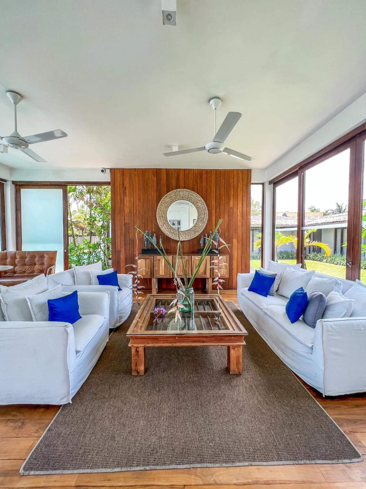 Lounge or bar in Ubuntu Beach Villas by Reveal