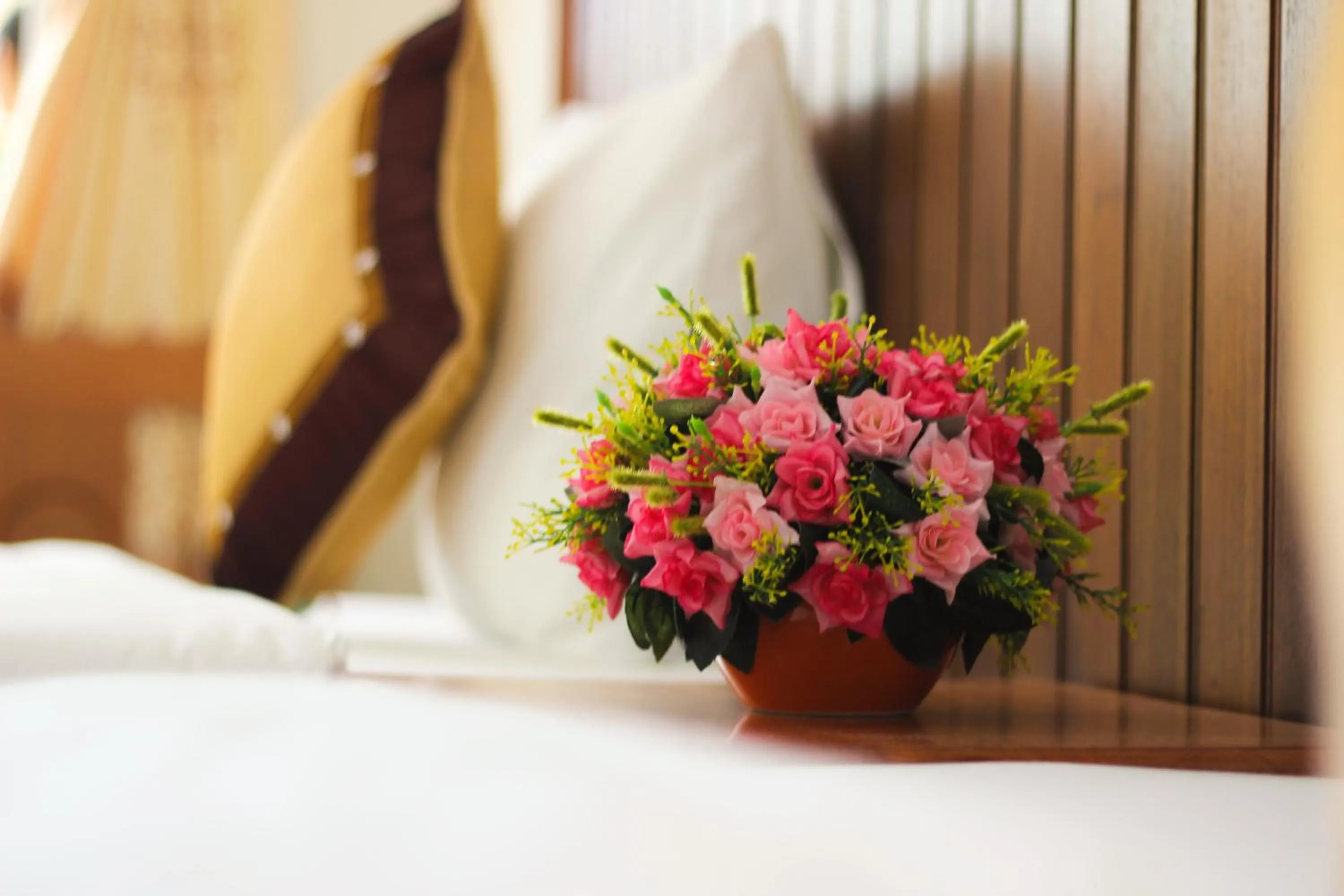 Bedroom, Bed in Hoa Binh Hotel