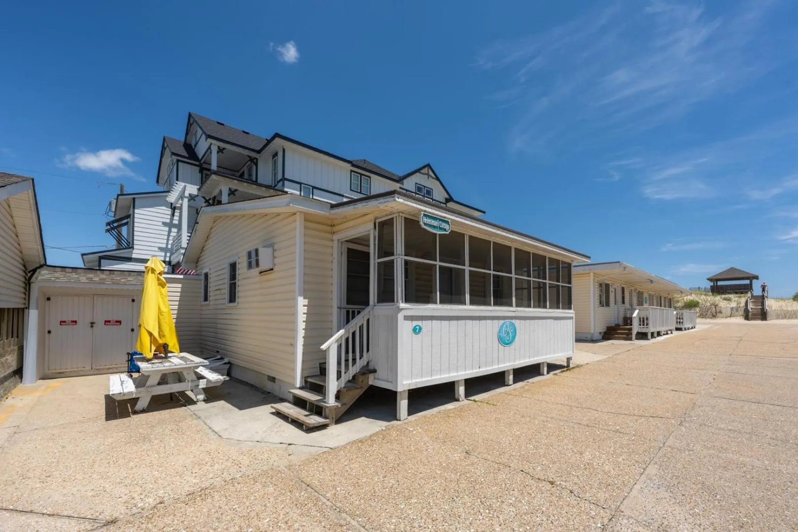 Property building in Oceanside Court by KEES Vacations