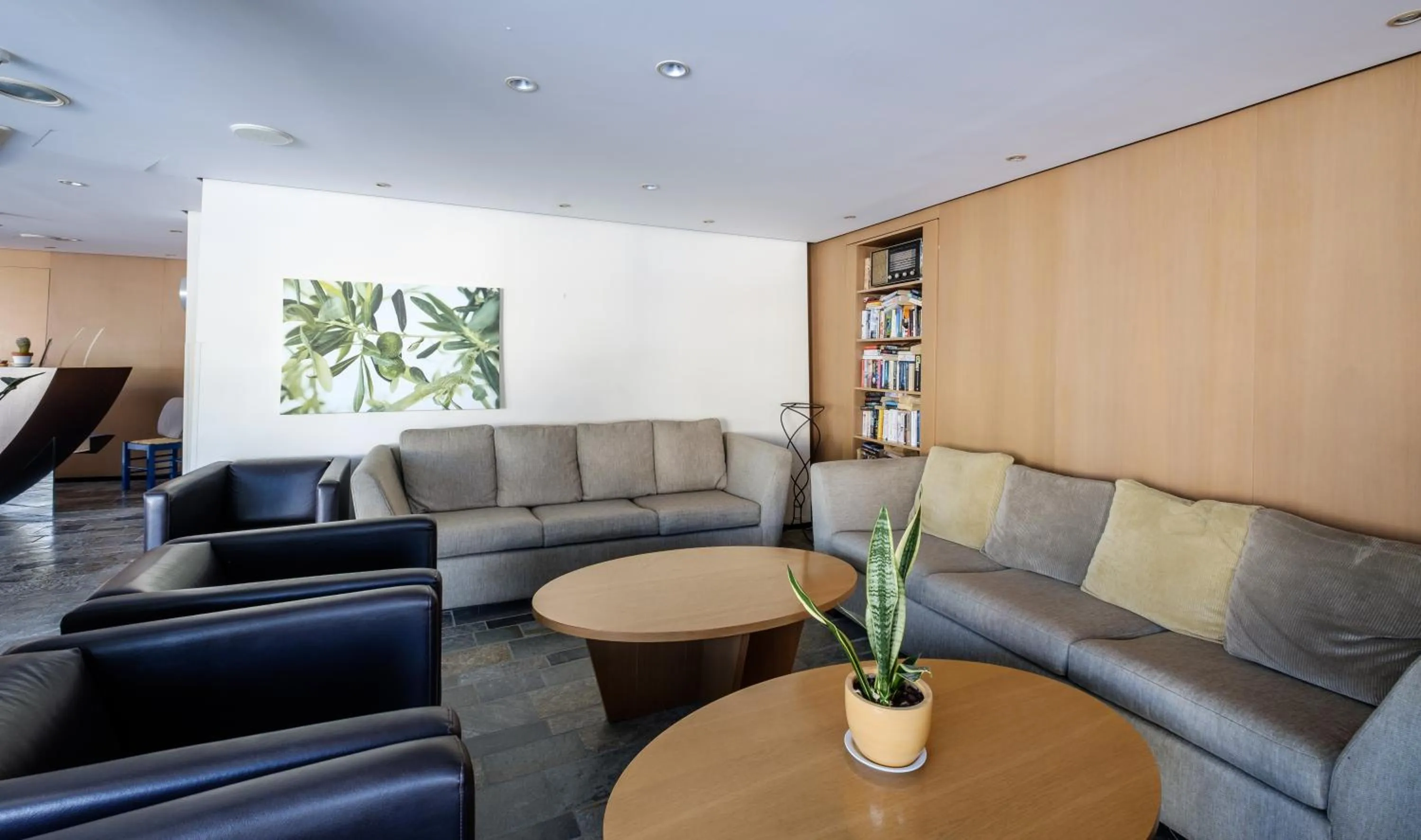 Seating area in Pandream Hotel Apartments