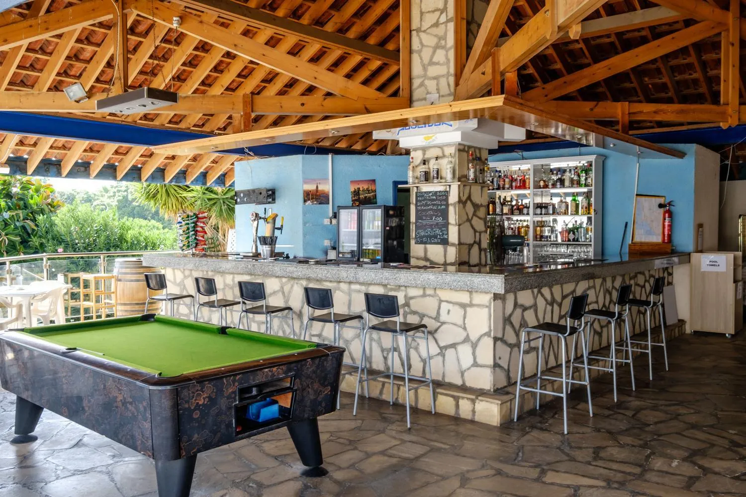 Lounge or bar in Pandream Hotel Apartments