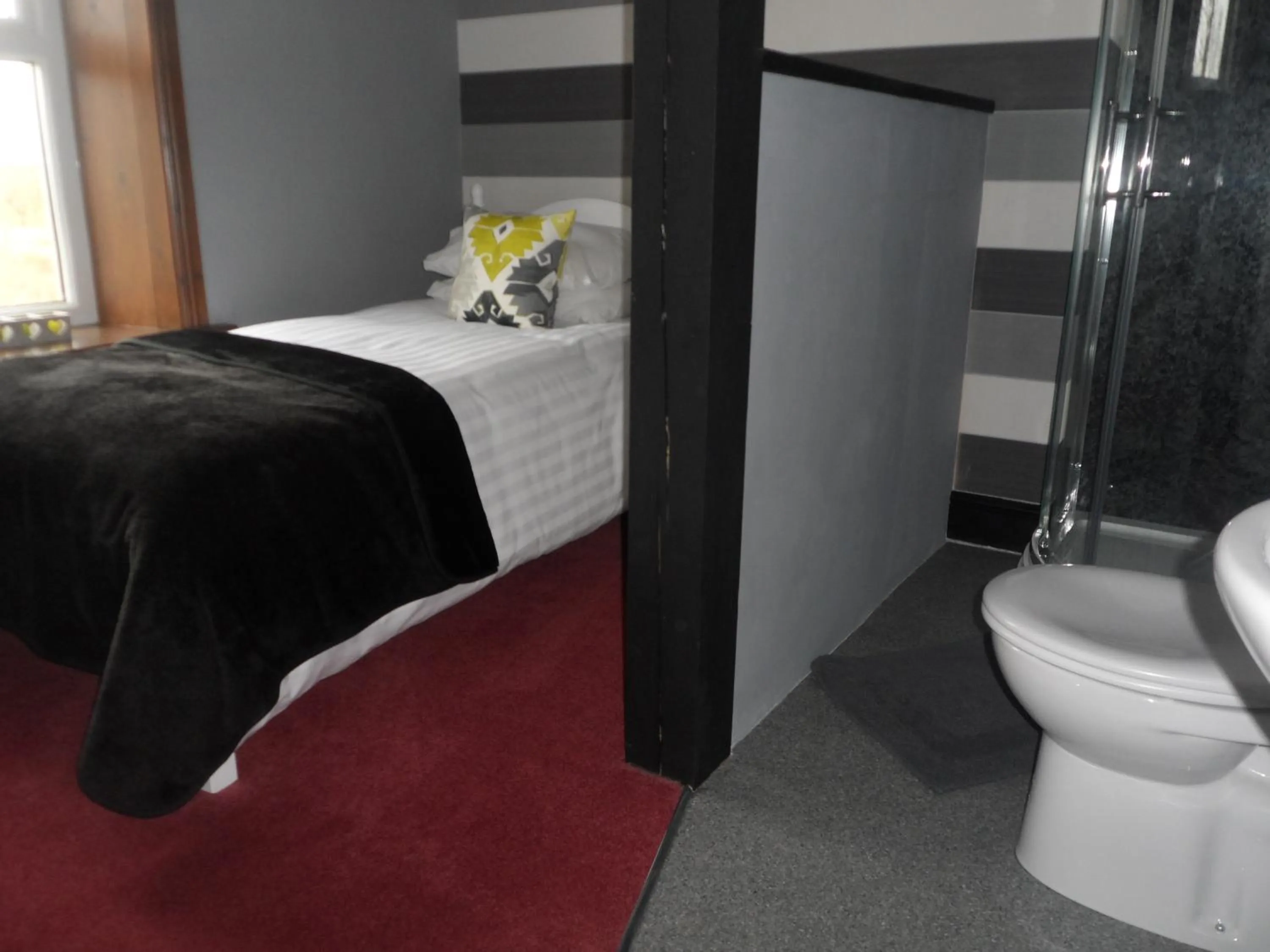 Photo of the whole room in Midtown Farm Bed & Breakfast