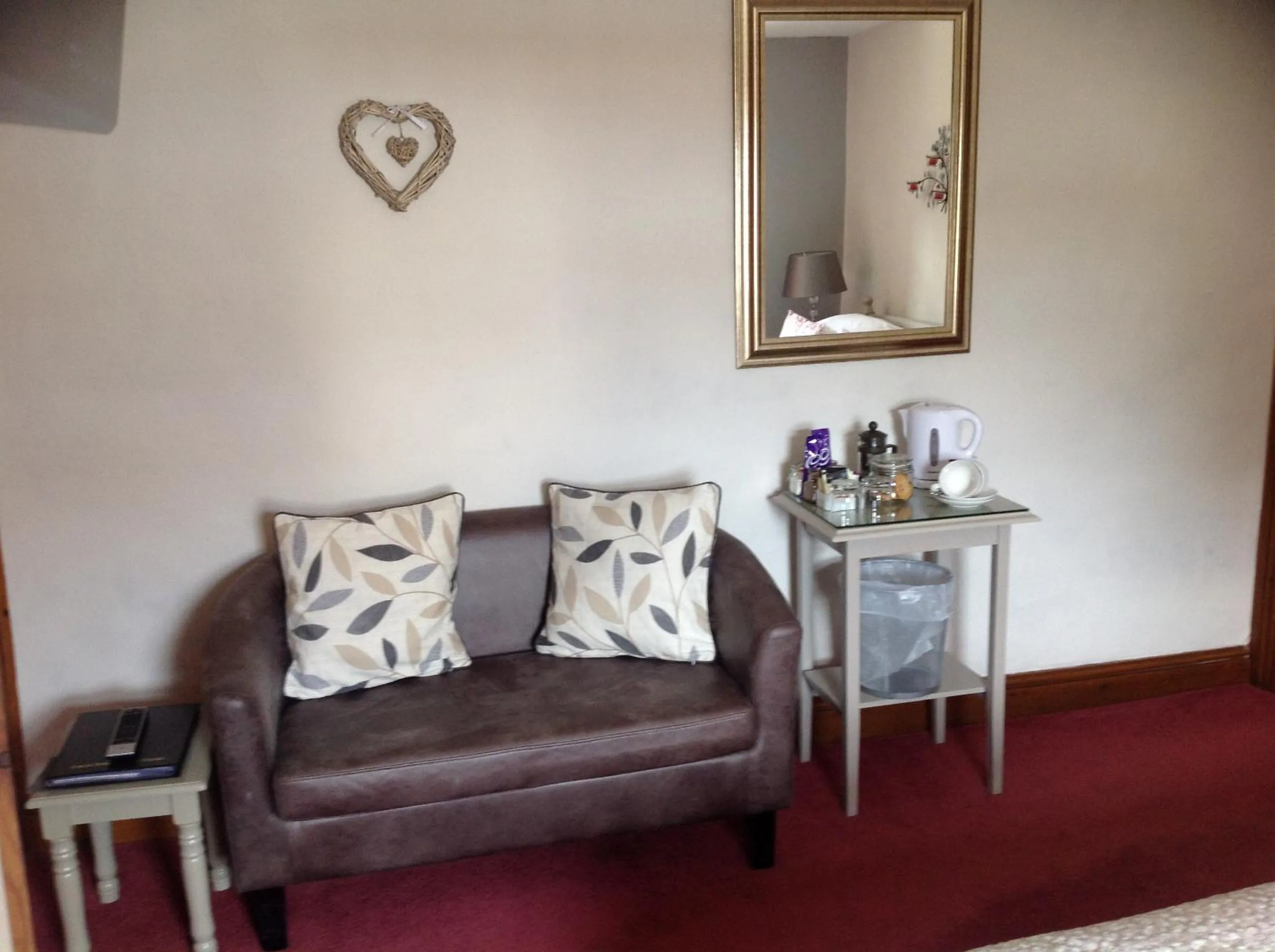 Seating area in Midtown Farm Bed & Breakfast