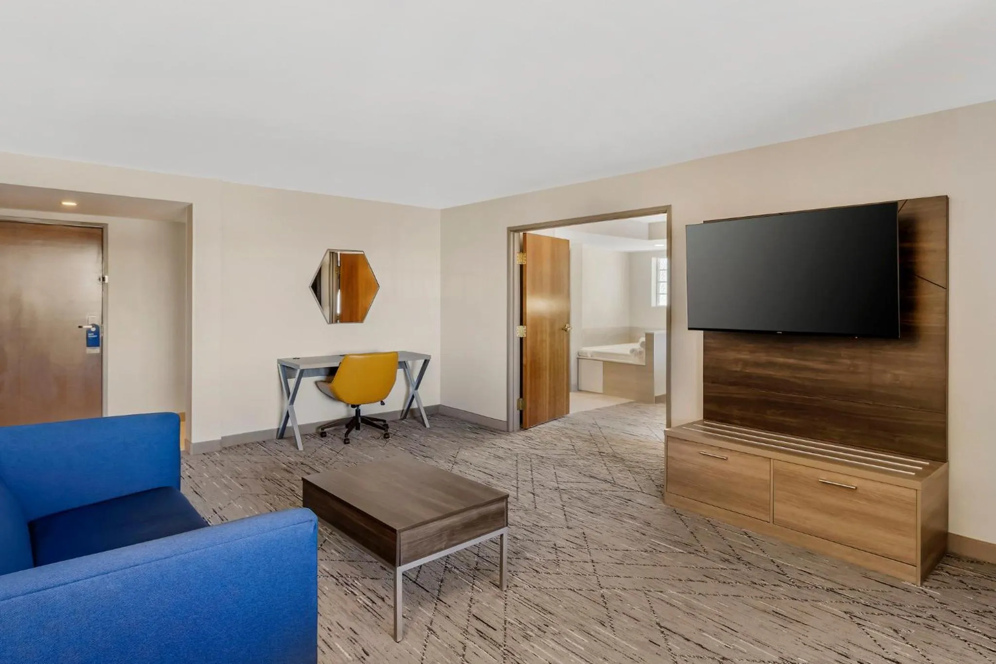 Bedroom in Holiday Inn Express Fallon by IHG