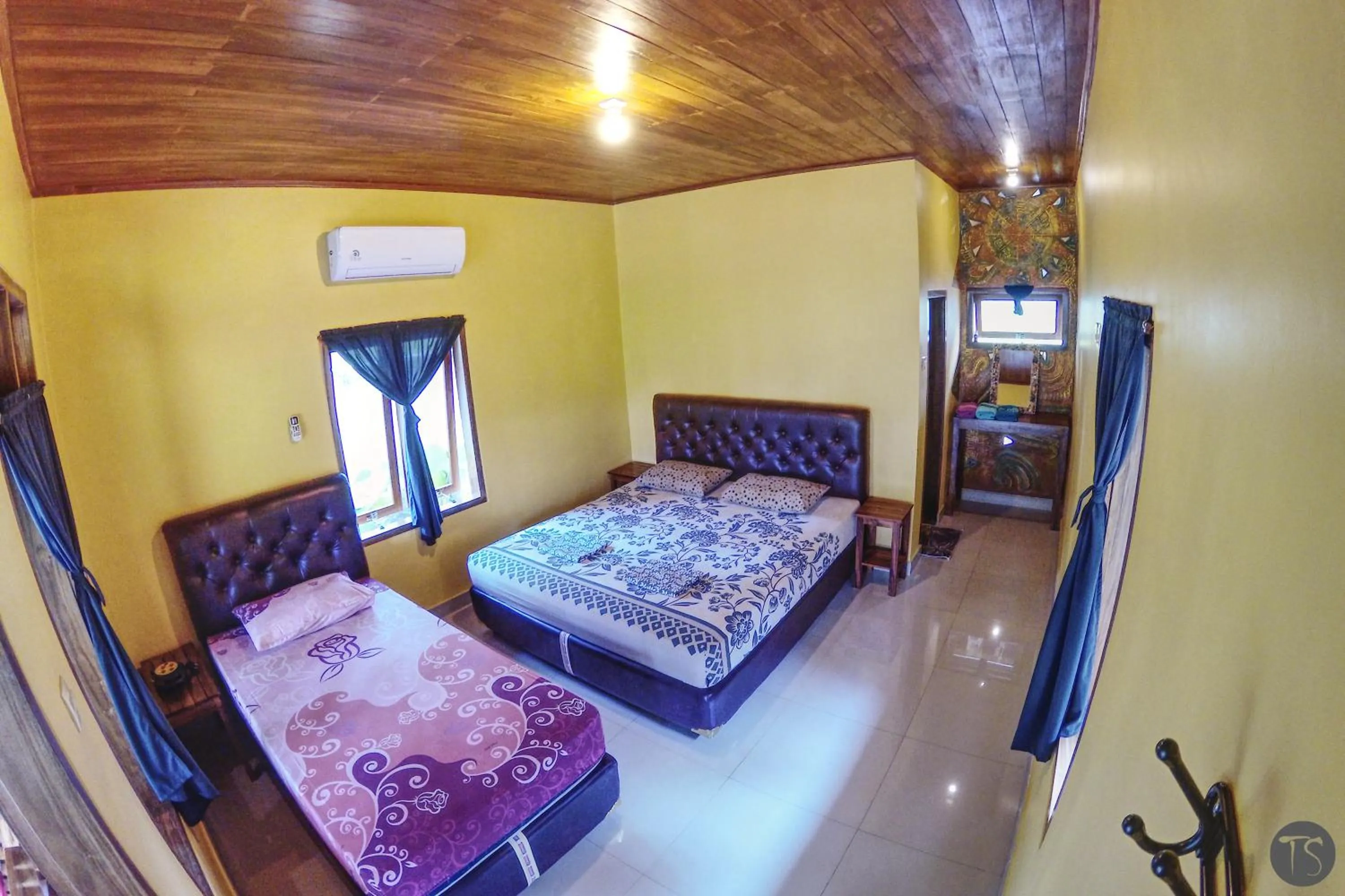 Day, Bed in Sadati Home Stay