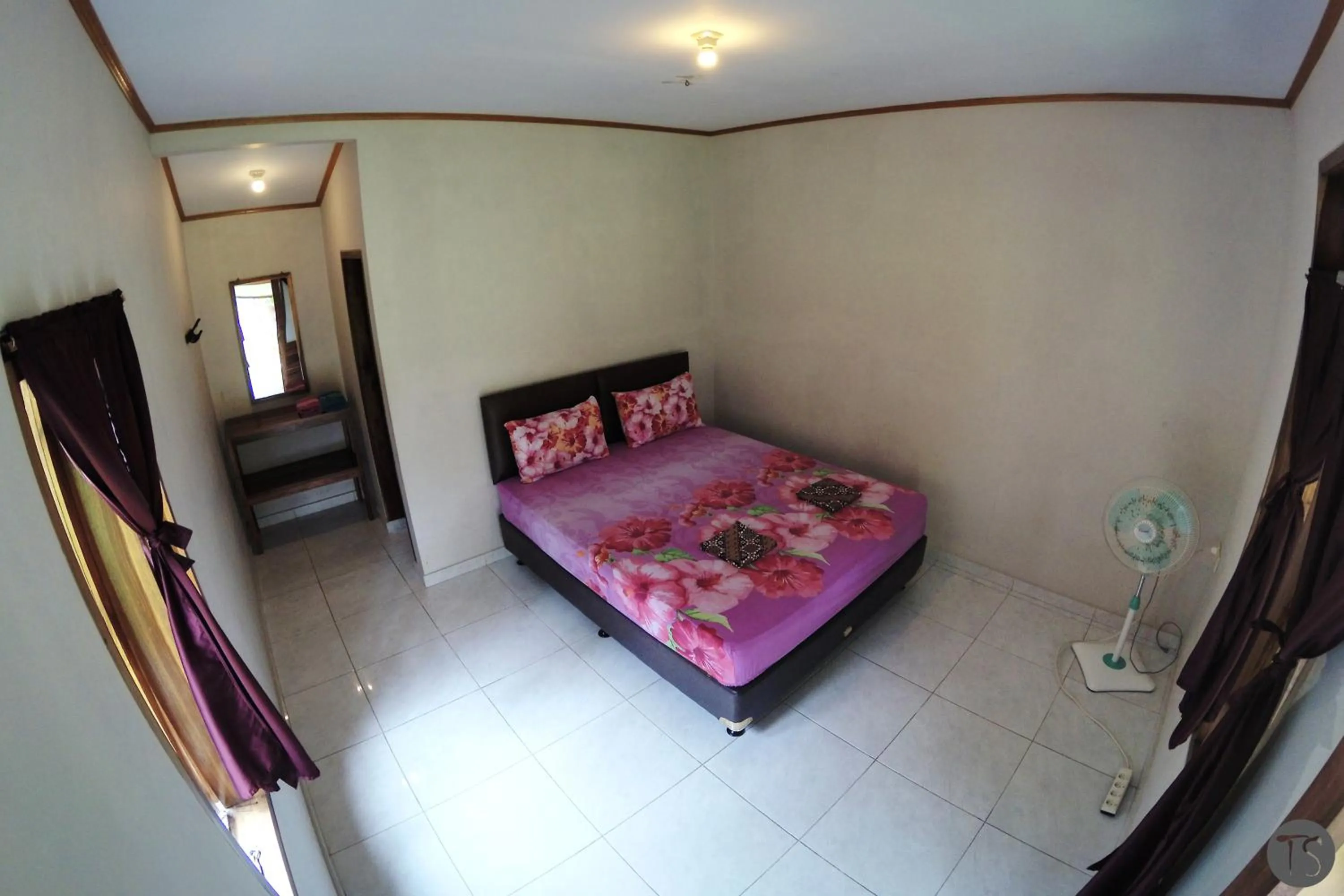 Day, Bed in Sadati Home Stay