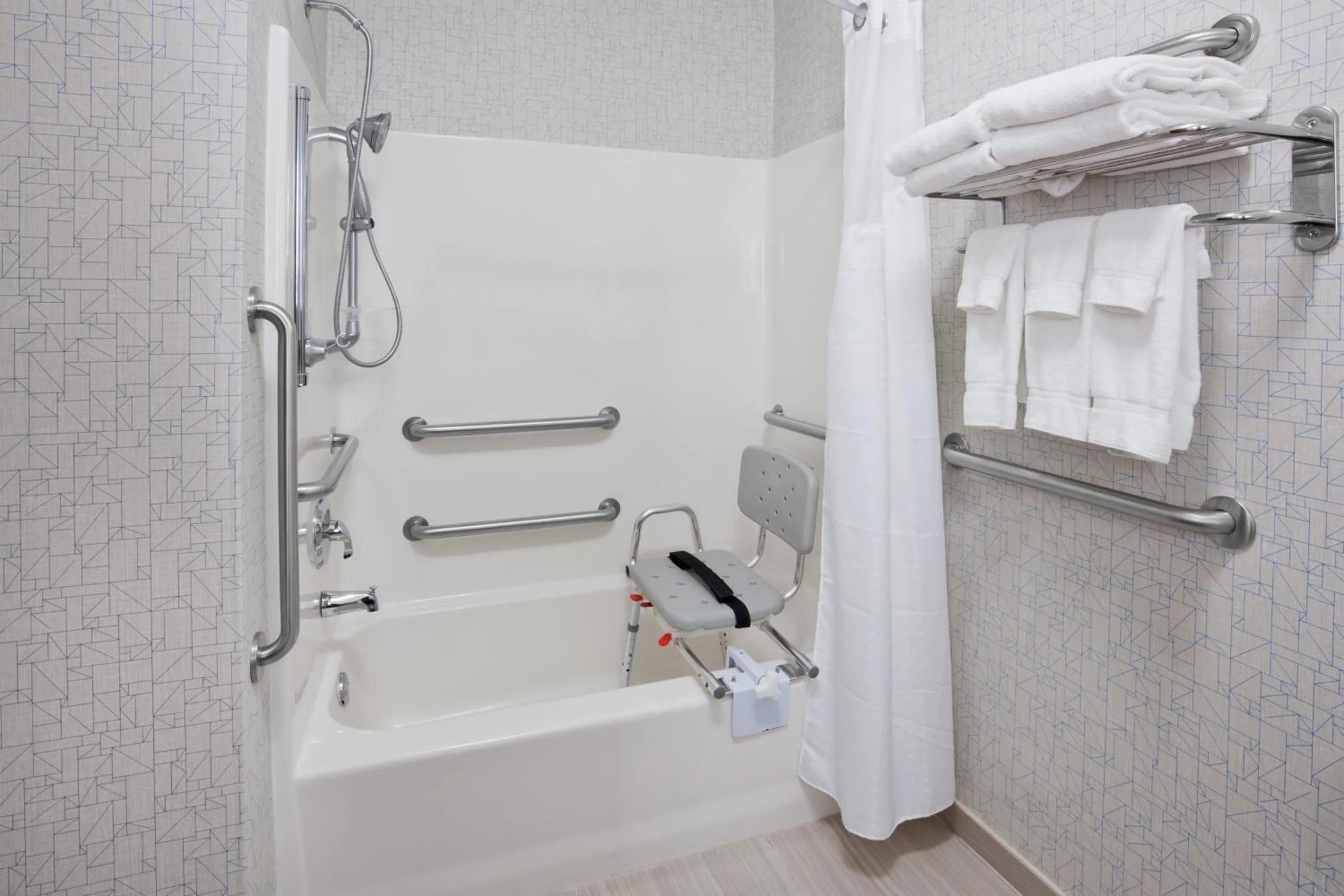 Bathroom in Holiday Inn Express & Suites - Dickinson by IHG
