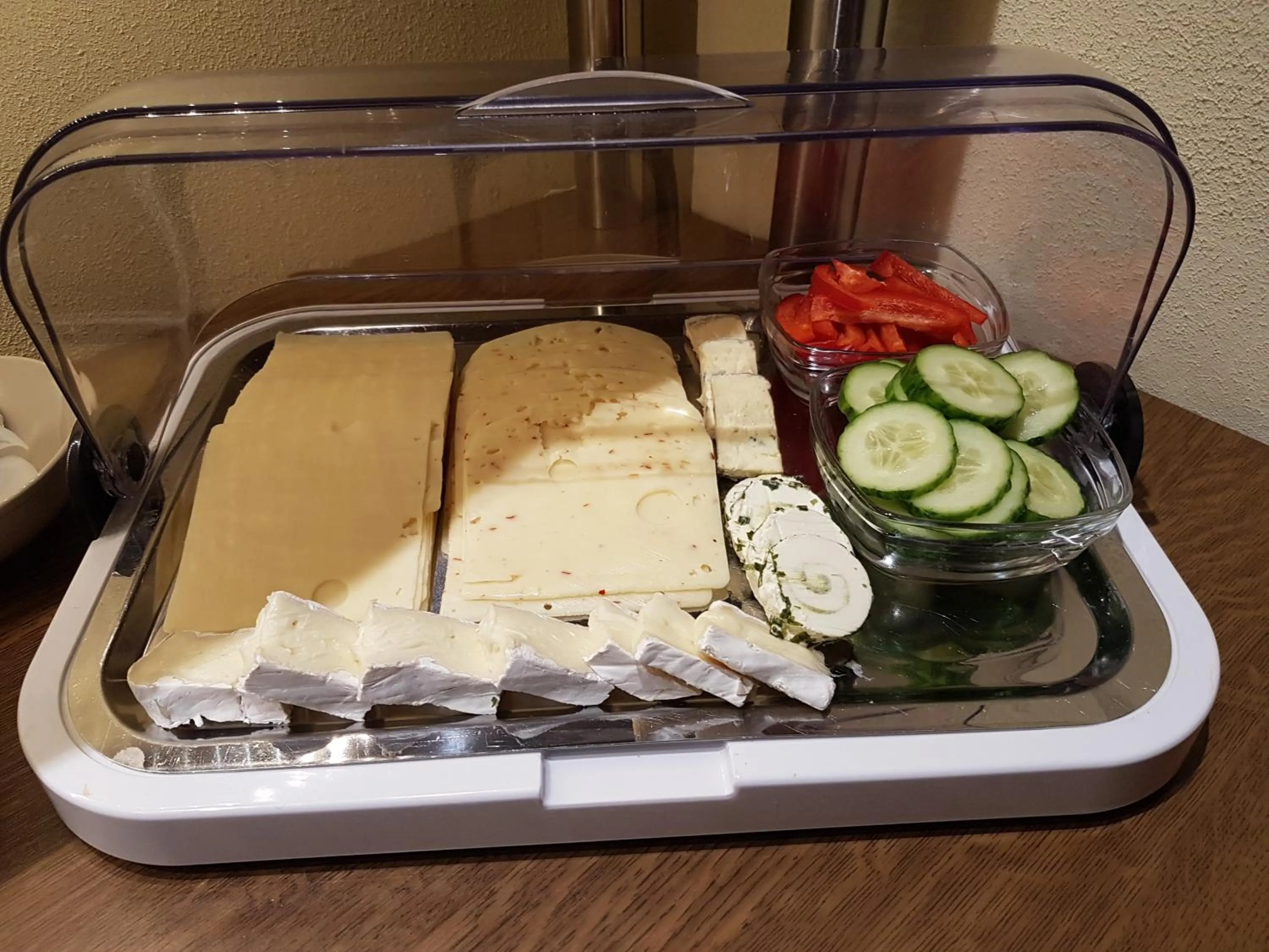 Buffet breakfast in Hotel KRONE Garni