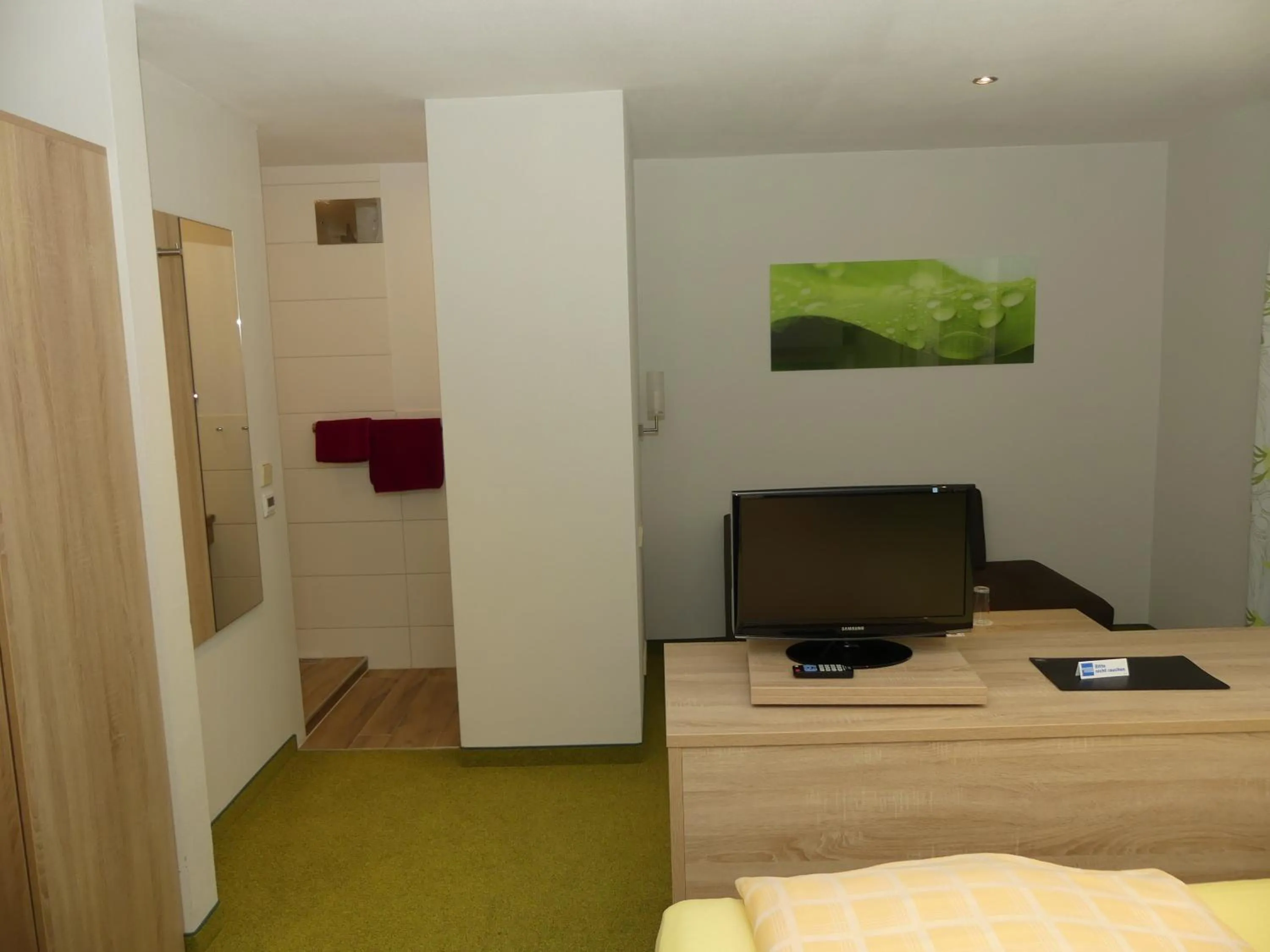 Photo of the whole room in Hotel KRONE Garni