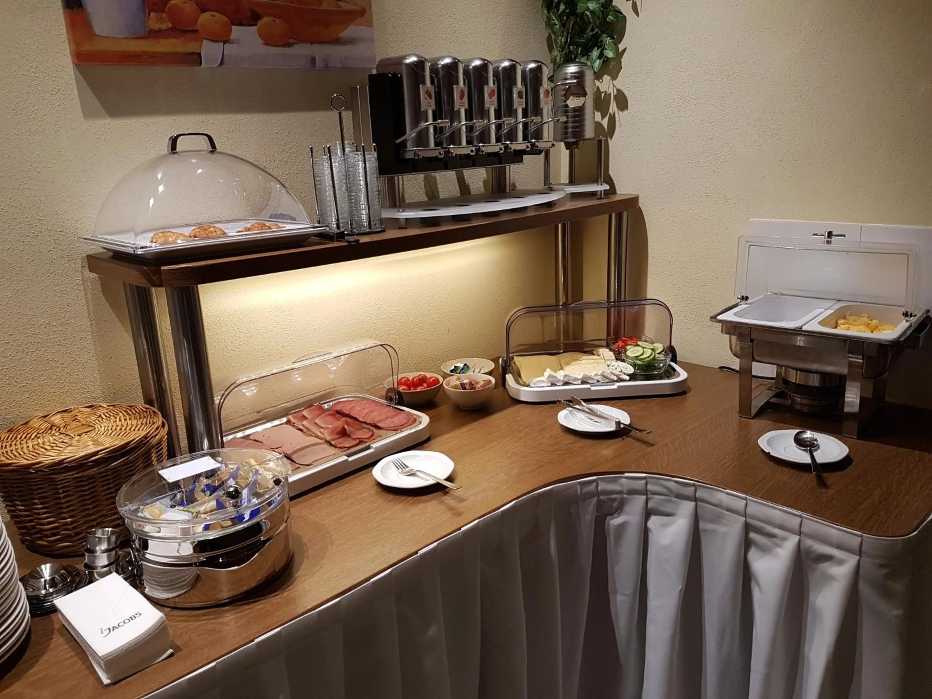 Buffet breakfast in Hotel KRONE Garni