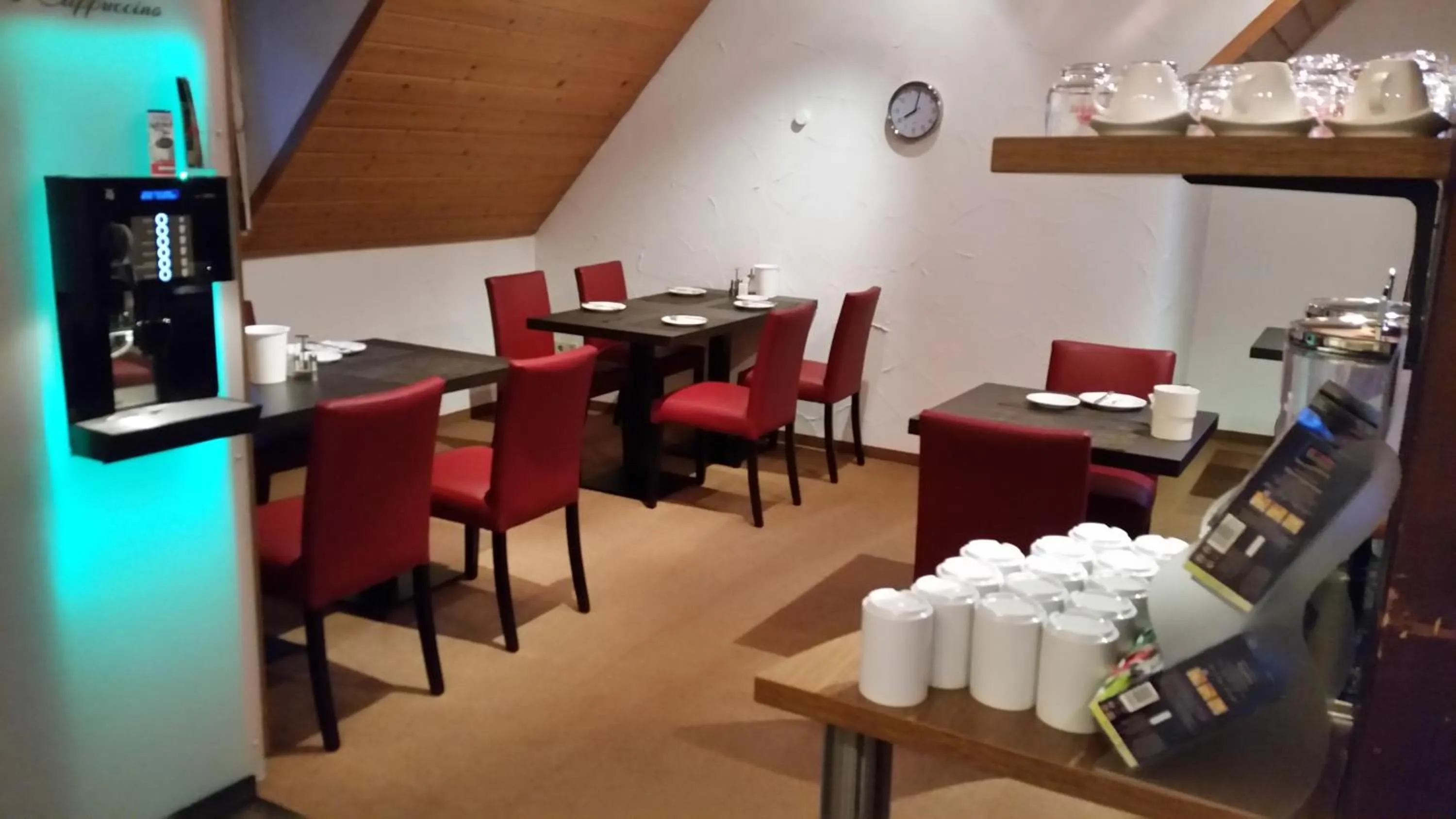 Restaurant/places to eat in Hotel KRONE Garni