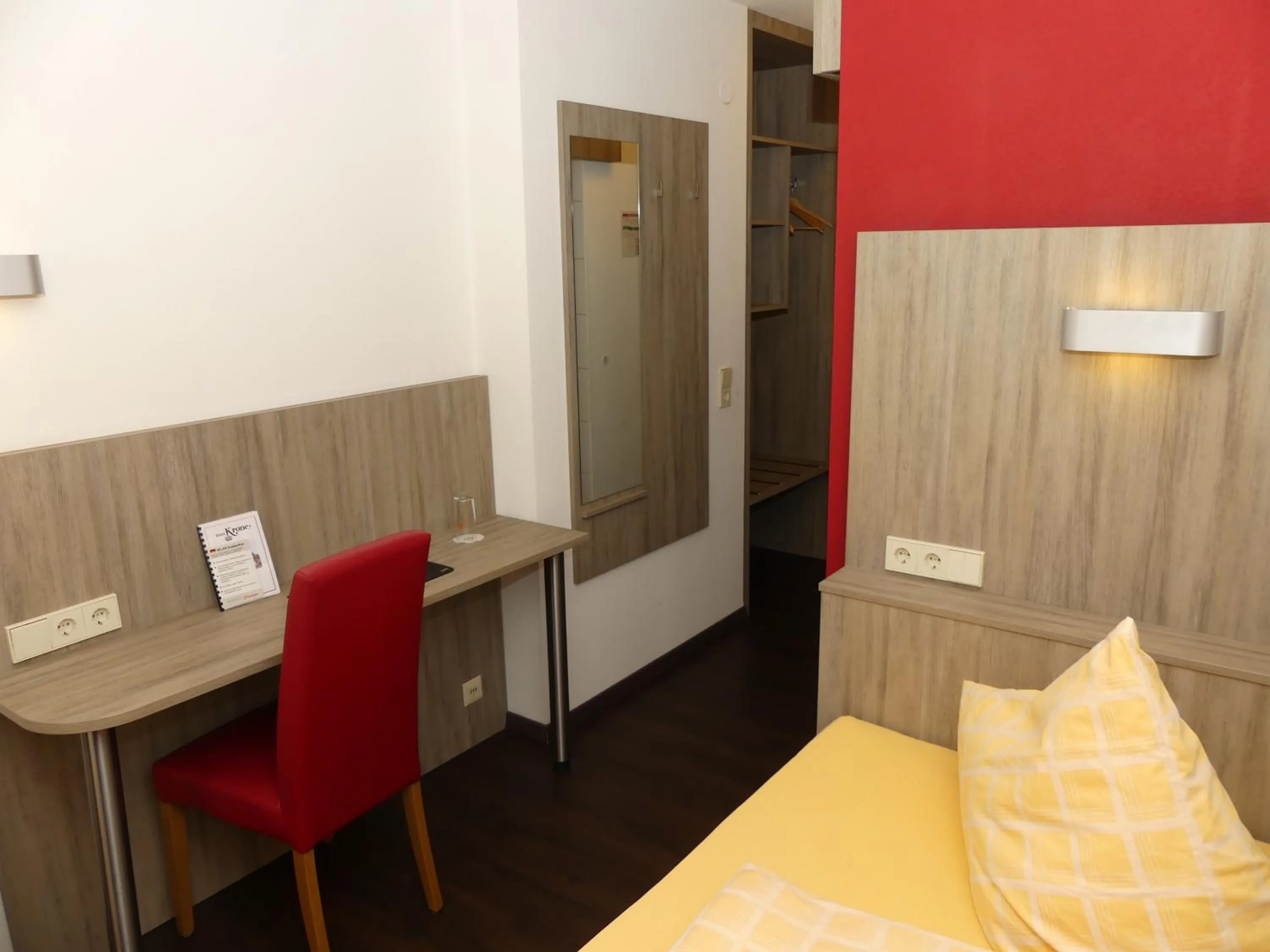 Photo of the whole room, Bed in Hotel KRONE Garni