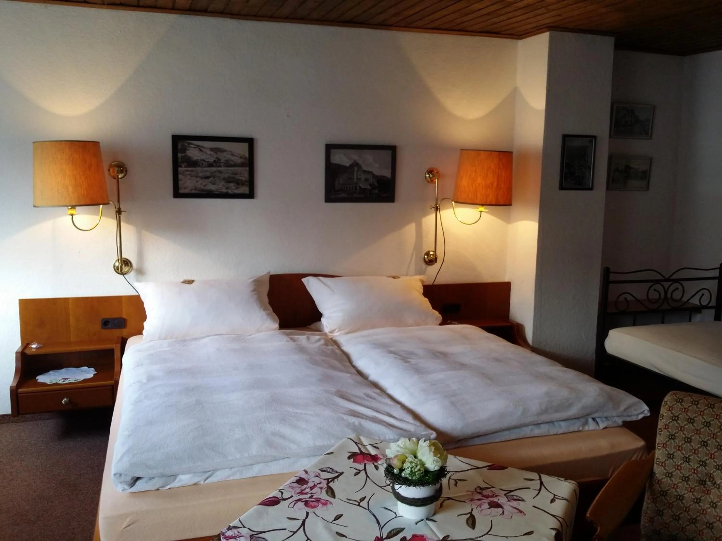 Property building, Bed in Pension Johanna