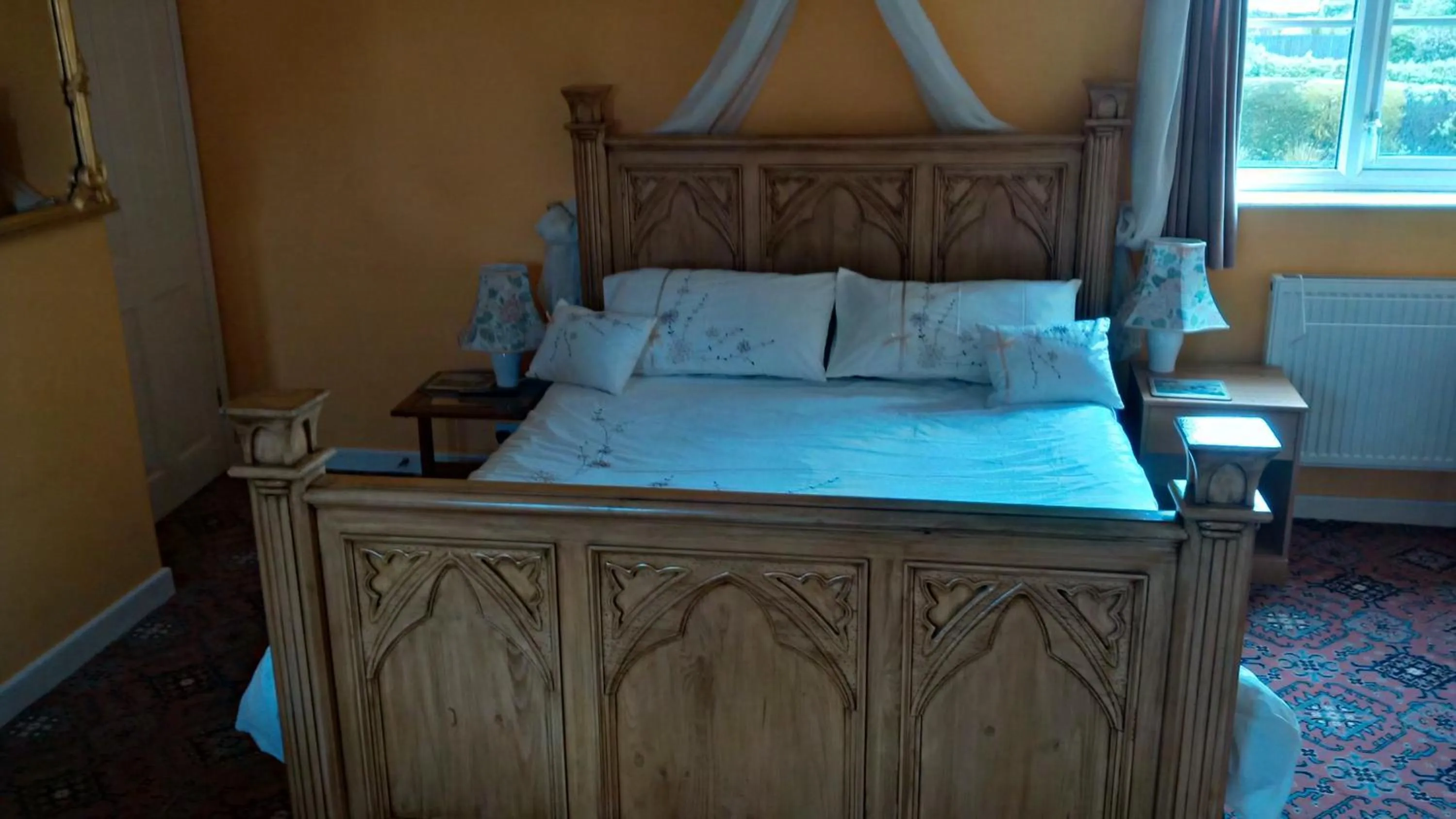 Bed in Hethersett Lodge