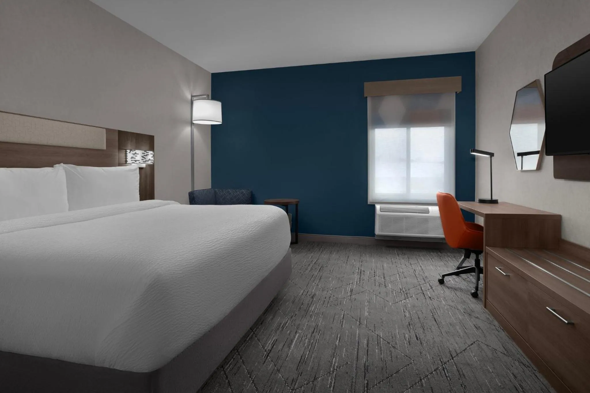 Photo of the whole room, Bed in Holiday Inn Express Fargo - West Acres by IHG