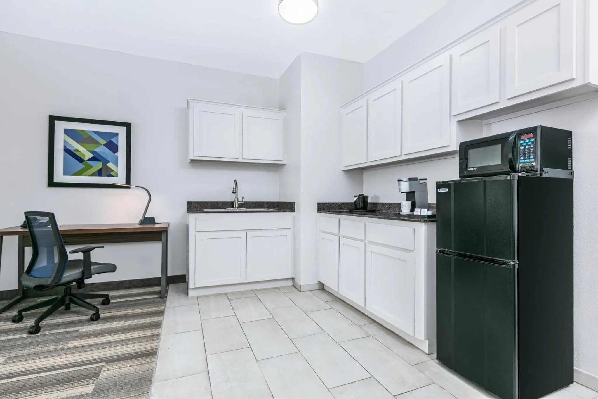 Photo of the whole room in Holiday Inn Express Hotel & Suites Clute-Lake Jackson by IHG